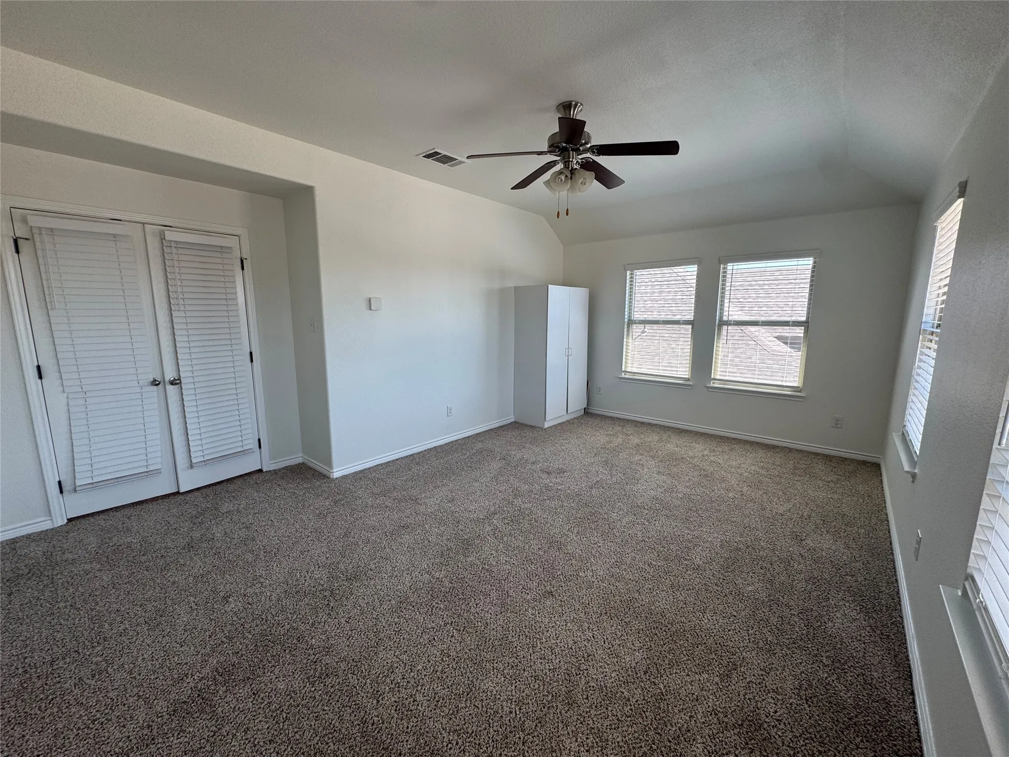 Single Family Residence For Rent in Denton County , 10101 Blanco Road, Little Elm, Texas 75068, 4 Bedroom, 3 Bathroom, 2 Garage spaces, 2,709 Sqft, built in 2017, mls#21387795, Real Estate Agent in Little Elm, Homes For Rent in Denton county, Homes For Rent in Little Elm, Realtor in Little Elm Texas, Real Estate Brokerage Independent Realty Texas, Luminita Cordes Realtor