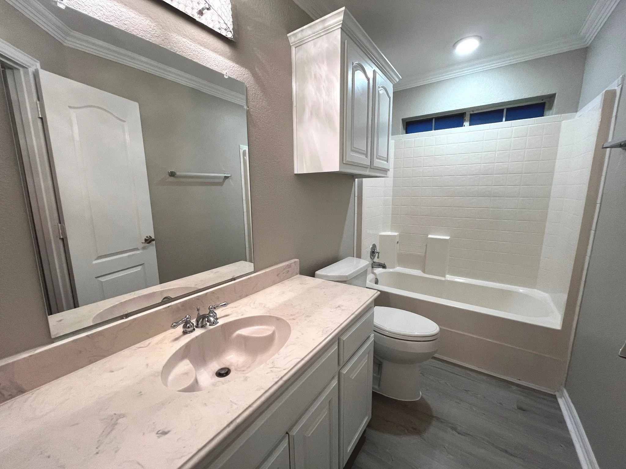 Single Family Residence For Sale in Kaufman County , 1085 E Alamosa Drive, Talty, Texas 75160, 5 Bedroom, 3 Bathroom, 2 Garage spaces, 2,288 Sqft, built in 2002, mls#21387776, Real Estate Agent in Talty, Homes For Sale in Kaufman county, Homes For Sale in Talty, Realtor in Talty Texas, Real Estate Brokerage Independent Realty Texas, Luminita Cordes Realtor