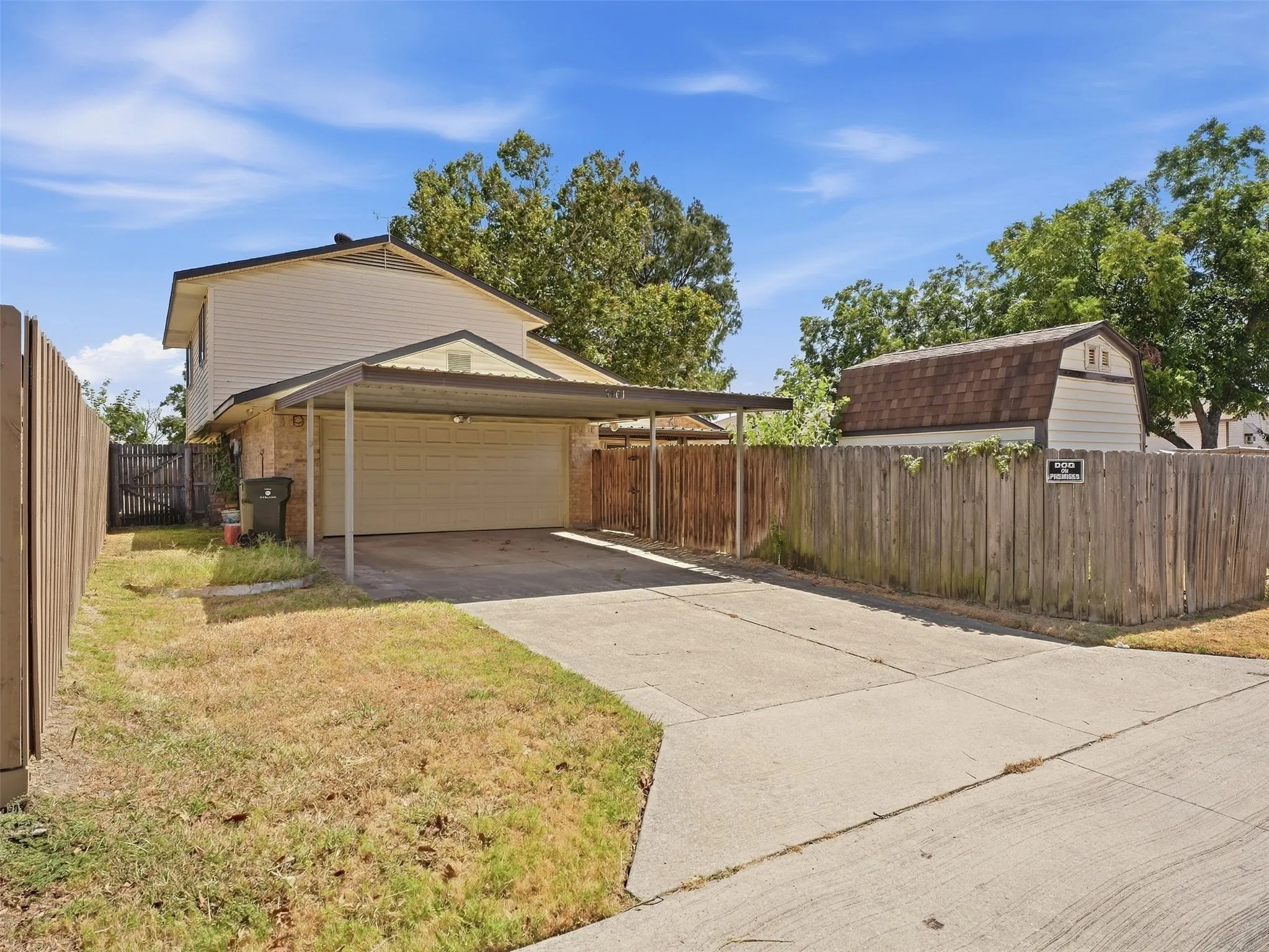 Single Family Residence For Sale in Dallas County , 5301 Sarasota Drive, Garland, Texas 75043, 4 Bedroom, 2 Bathroom, 2 Garage spaces, 1,954 Sqft, built in 1974, mls#21387770, Real Estate Agent in Garland, Homes For Sale in Dallas county, Homes For Sale in Garland, Realtor in Garland Texas, Real Estate Brokerage Independent Realty Texas, Luminita Cordes Realtor