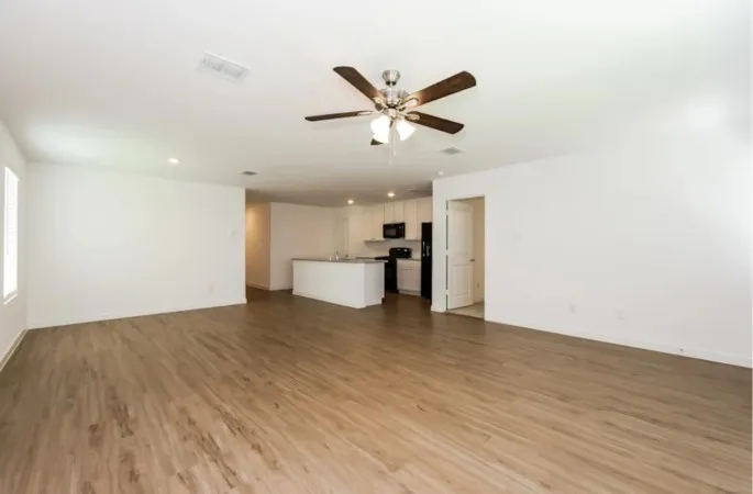 Single Family Residence For Rent in Tarrant County , 4901 Draper Ridge Drive, Fort Worth, Texas 76179, 4 Bedroom, 2 Bathroom, 2 Garage spaces, 1,668 Sqft, built in 2024, mls#21387799, Real Estate Agent in Fort Worth, Homes For Rent in Tarrant county, Homes For Rent in Fort Worth, Realtor in Fort Worth Texas, Real Estate Brokerage Independent Realty Texas, Luminita Cordes Realtor