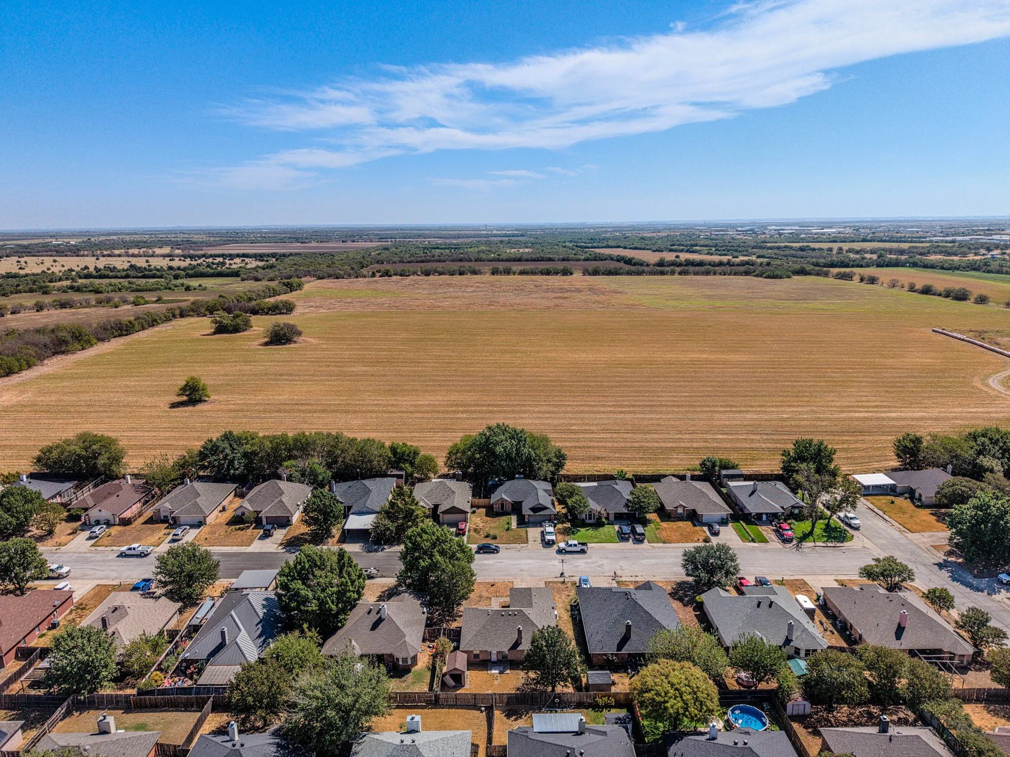 Single Family Residence For Sale in Wise County , 204 Troxell Boulevard, Rhome, Texas 76078, 3 Bedroom, 2 Bathroom, Garage spaces, 1,640 Sqft, built in 2002, mls#21387513, Real Estate Agent in Rhome, Homes For Sale in Wise county, Homes For Sale in Rhome, Realtor in Rhome Texas, Real Estate Brokerage Independent Realty Texas, Luminita Cordes Realtor
