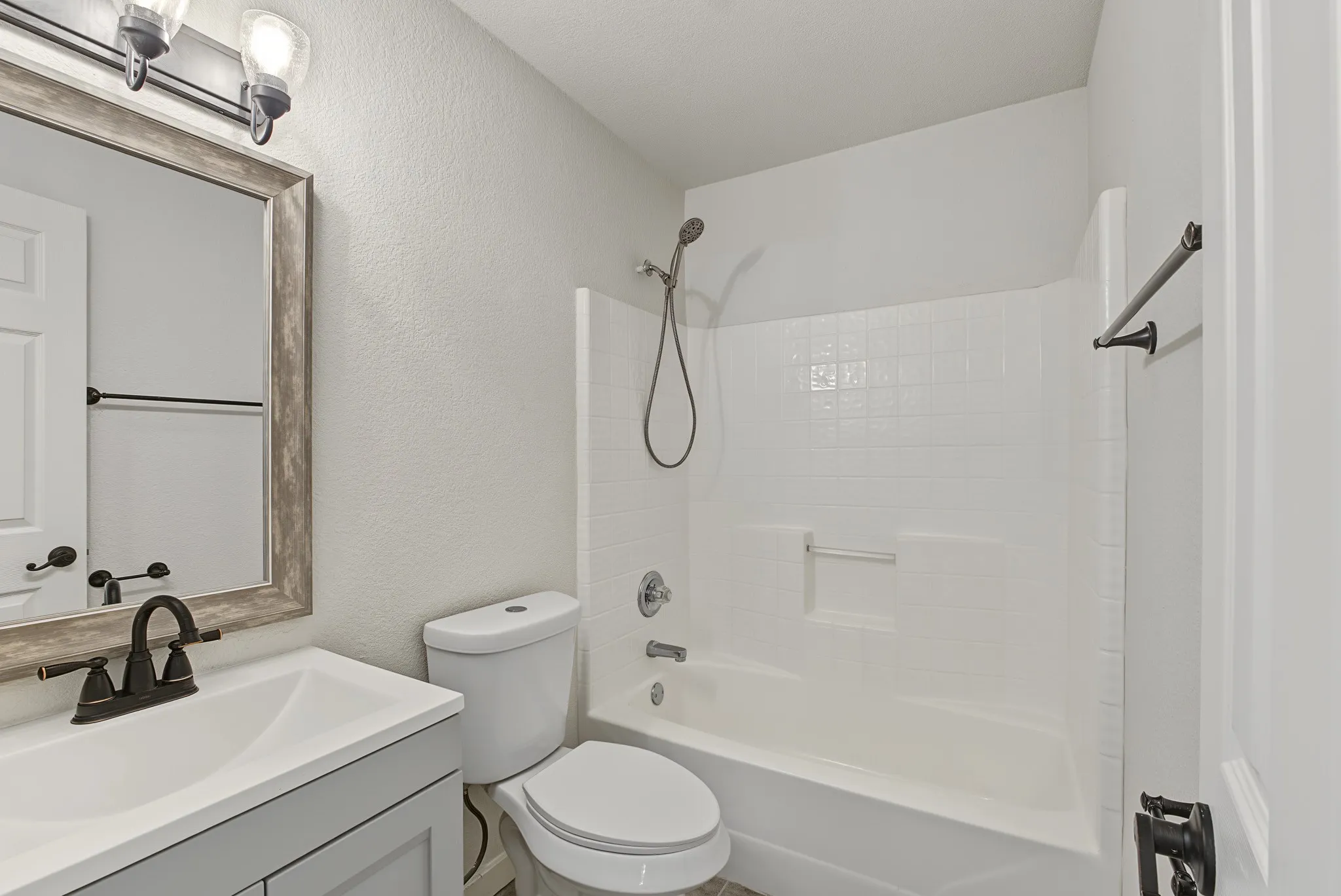 Single Family Residence For Sale in Wise County , 204 Troxell Boulevard, Rhome, Texas 76078, 3 Bedroom, 2 Bathroom, Garage spaces, 1,640 Sqft, built in 2002, mls#21387513, Real Estate Agent in Rhome, Homes For Sale in Wise county, Homes For Sale in Rhome, Realtor in Rhome Texas, Real Estate Brokerage Independent Realty Texas, Luminita Cordes Realtor