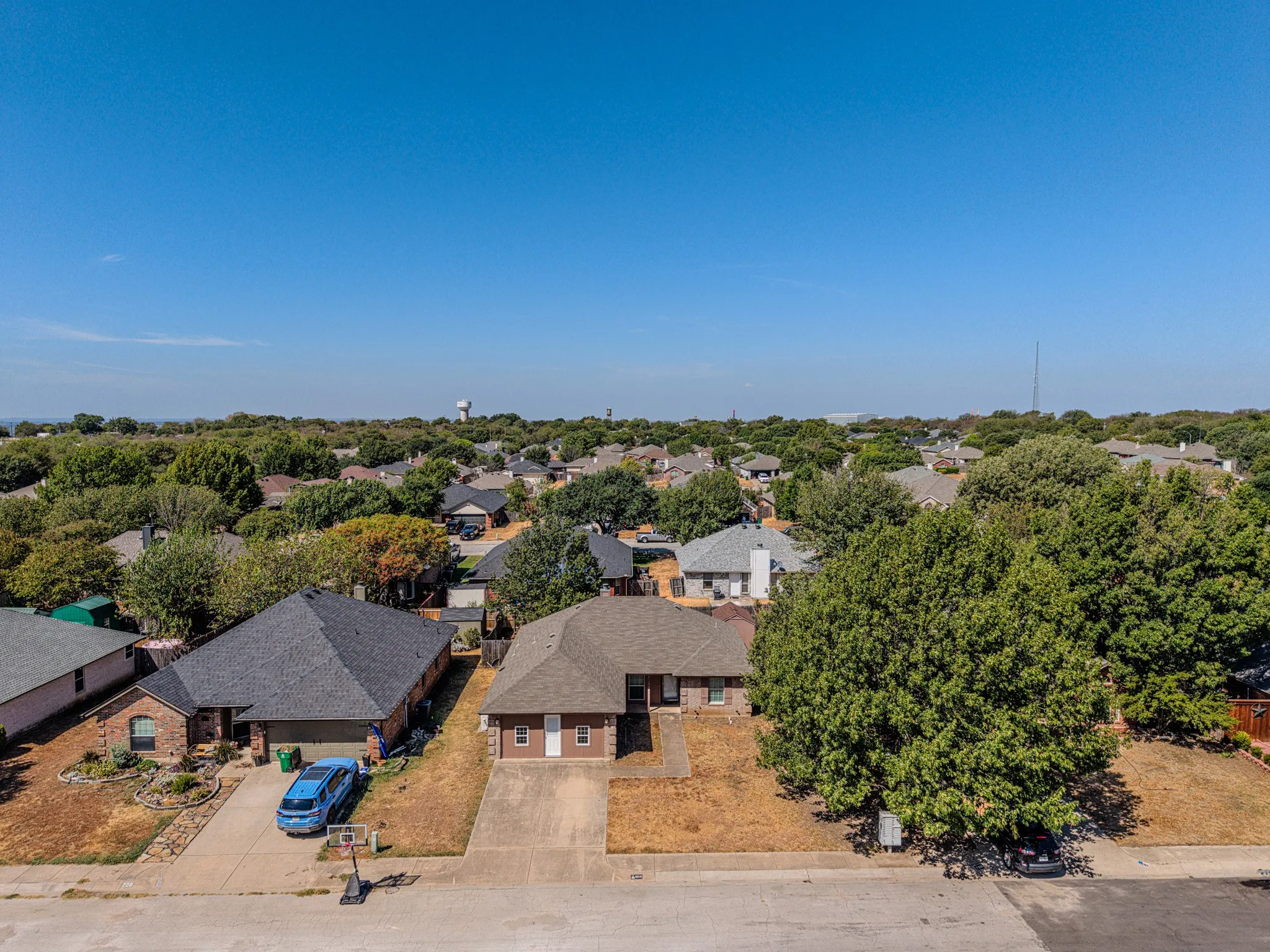 Single Family Residence For Sale in Wise County , 204 Troxell Boulevard, Rhome, Texas 76078, 3 Bedroom, 2 Bathroom, Garage spaces, 1,640 Sqft, built in 2002, mls#21387513, Real Estate Agent in Rhome, Homes For Sale in Wise county, Homes For Sale in Rhome, Realtor in Rhome Texas, Real Estate Brokerage Independent Realty Texas, Luminita Cordes Realtor