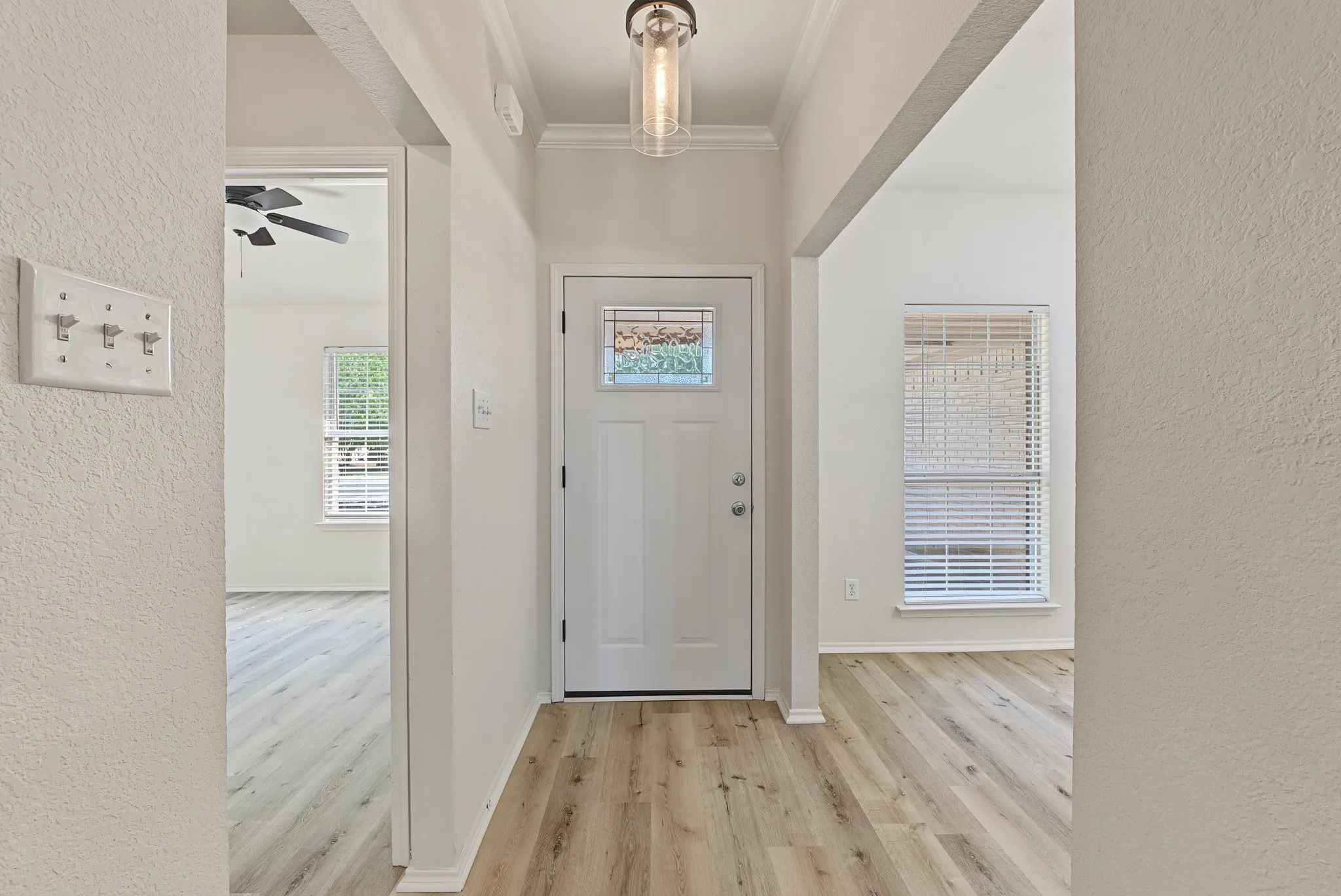 Single Family Residence For Sale in Wise County , 204 Troxell Boulevard, Rhome, Texas 76078, 3 Bedroom, 2 Bathroom, Garage spaces, 1,640 Sqft, built in 2002, mls#21387513, Real Estate Agent in Rhome, Homes For Sale in Wise county, Homes For Sale in Rhome, Realtor in Rhome Texas, Real Estate Brokerage Independent Realty Texas, Luminita Cordes Realtor