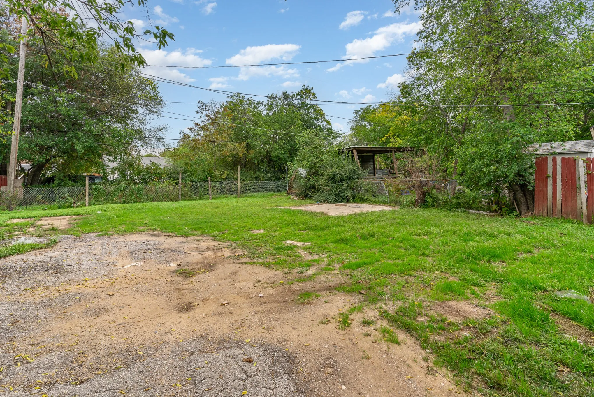 Single Family Residence For Rent in Dallas County , 1322 Galloway Avenue, Dallas, Texas 75216, 4 Bedroom, 2 Bathroom, Garage spaces, 1,350 Sqft, built in 1922, mls#21387802, Real Estate Agent in Dallas, Homes For Rent in Dallas county, Homes For Rent in Dallas, Realtor in Dallas Texas, Real Estate Brokerage Independent Realty Texas, Luminita Cordes Realtor