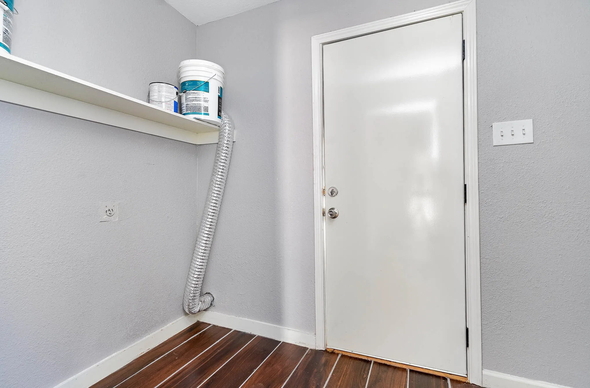 Single Family Residence For Rent in Dallas County , 4509 Crozier Street, Dallas, Texas 75215, 4 Bedroom, 3 Bathroom, Garage spaces, 980 Sqft, built in 1921, mls#21387684, Real Estate Agent in Dallas, Homes For Rent in Dallas county, Homes For Rent in Dallas, Realtor in Dallas Texas, Real Estate Brokerage Independent Realty Texas, Luminita Cordes Realtor
