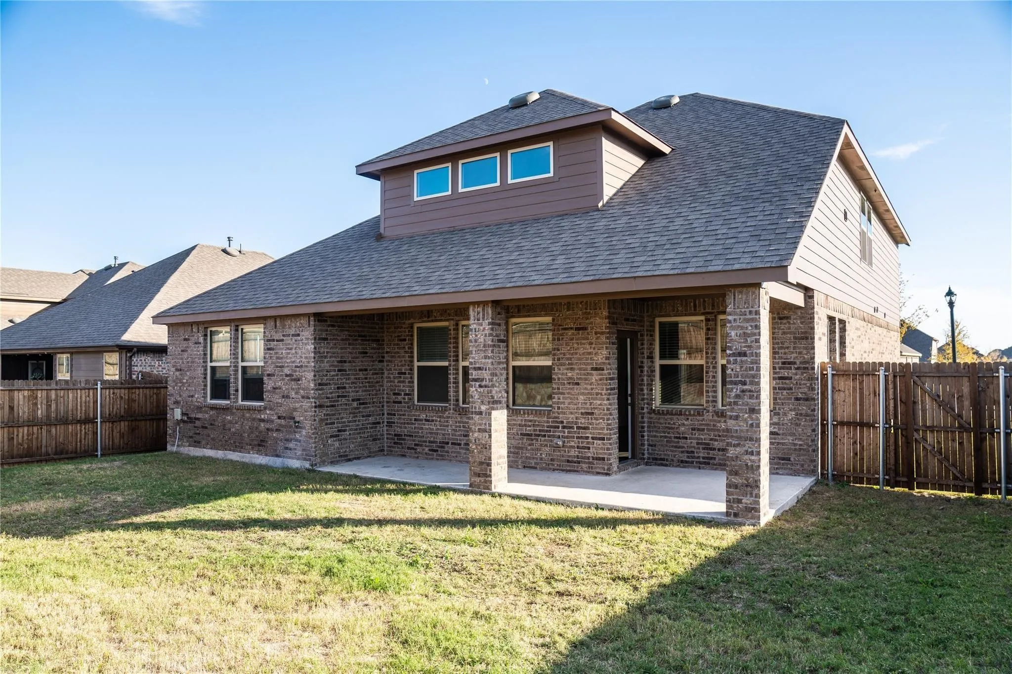 Single Family Residence For Rent in Collin County , 518 Saddle Club Way, Princeton, Texas 75407, 4 Bedroom, 3 Bathroom, 2 Garage spaces, 2,193 Sqft, built in 2020, mls#21387814, Real Estate Agent in Princeton, Homes For Rent in Collin county, Homes For Rent in Princeton, Realtor in Princeton Texas, Real Estate Brokerage Independent Realty Texas, Luminita Cordes Realtor