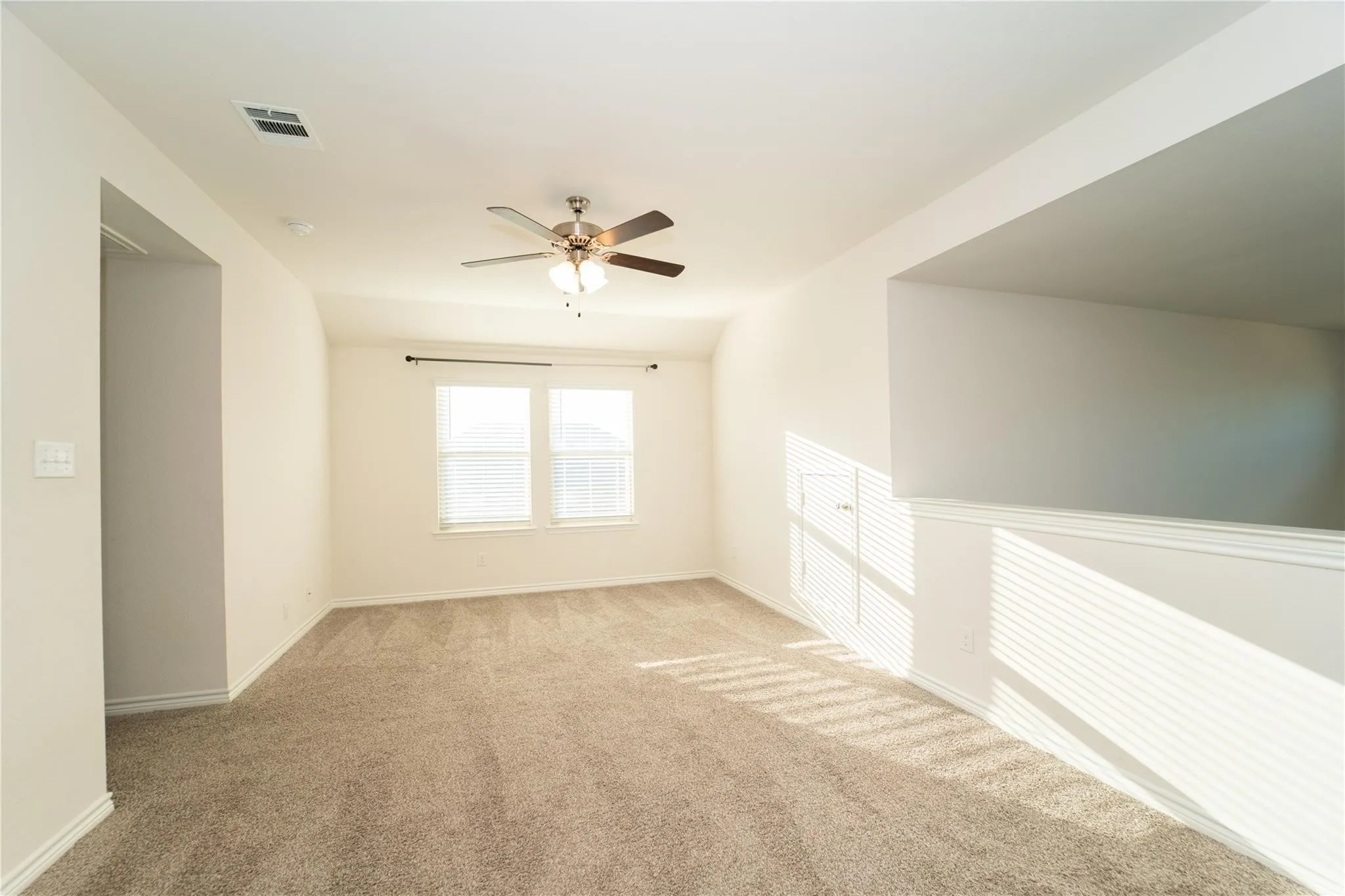 Single Family Residence For Rent in Collin County , 518 Saddle Club Way, Princeton, Texas 75407, 4 Bedroom, 3 Bathroom, 2 Garage spaces, 2,193 Sqft, built in 2020, mls#21387814, Real Estate Agent in Princeton, Homes For Rent in Collin county, Homes For Rent in Princeton, Realtor in Princeton Texas, Real Estate Brokerage Independent Realty Texas, Luminita Cordes Realtor