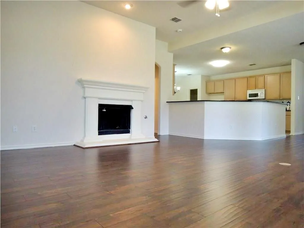 Single Family Residence For Rent in Denton County , 160 Fallkirk Drive, Coppell, Texas 75019, 5 Bedroom, 4 Bathroom, 2 Garage spaces, 3,088 Sqft, built in 1999, mls#21387816, Real Estate Agent in Coppell, Homes For Rent in Denton county, Homes For Rent in Coppell, Realtor in Coppell Texas, Real Estate Brokerage Independent Realty Texas, Luminita Cordes Realtor