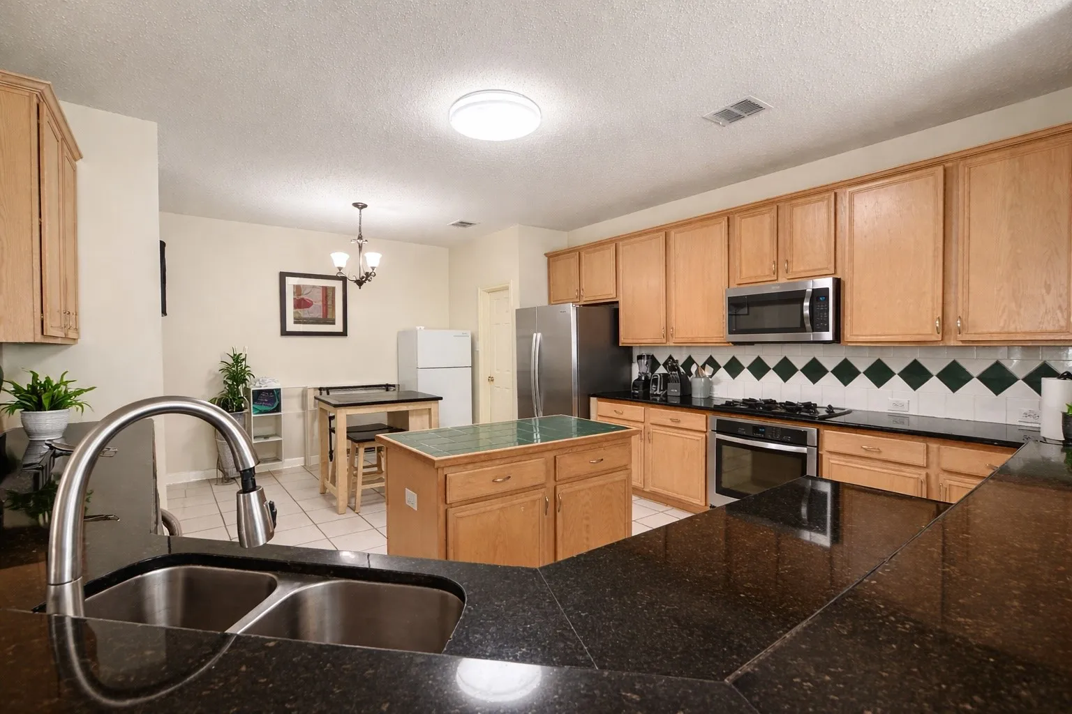 Single Family Residence For Rent in Denton County , 160 Fallkirk Drive, Coppell, Texas 75019, 5 Bedroom, 4 Bathroom, 2 Garage spaces, 3,088 Sqft, built in 1999, mls#21387816, Real Estate Agent in Coppell, Homes For Rent in Denton county, Homes For Rent in Coppell, Realtor in Coppell Texas, Real Estate Brokerage Independent Realty Texas, Luminita Cordes Realtor