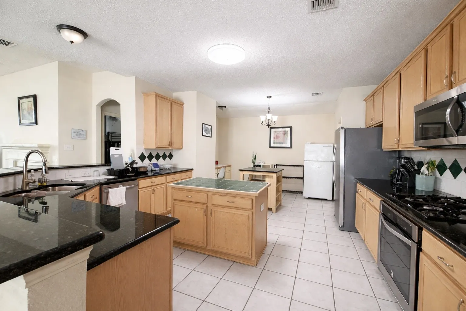 Single Family Residence For Rent in Denton County , 160 Fallkirk Drive, Coppell, Texas 75019, 5 Bedroom, 4 Bathroom, 2 Garage spaces, 3,088 Sqft, built in 1999, mls#21387816, Real Estate Agent in Coppell, Homes For Rent in Denton county, Homes For Rent in Coppell, Realtor in Coppell Texas, Real Estate Brokerage Independent Realty Texas, Luminita Cordes Realtor