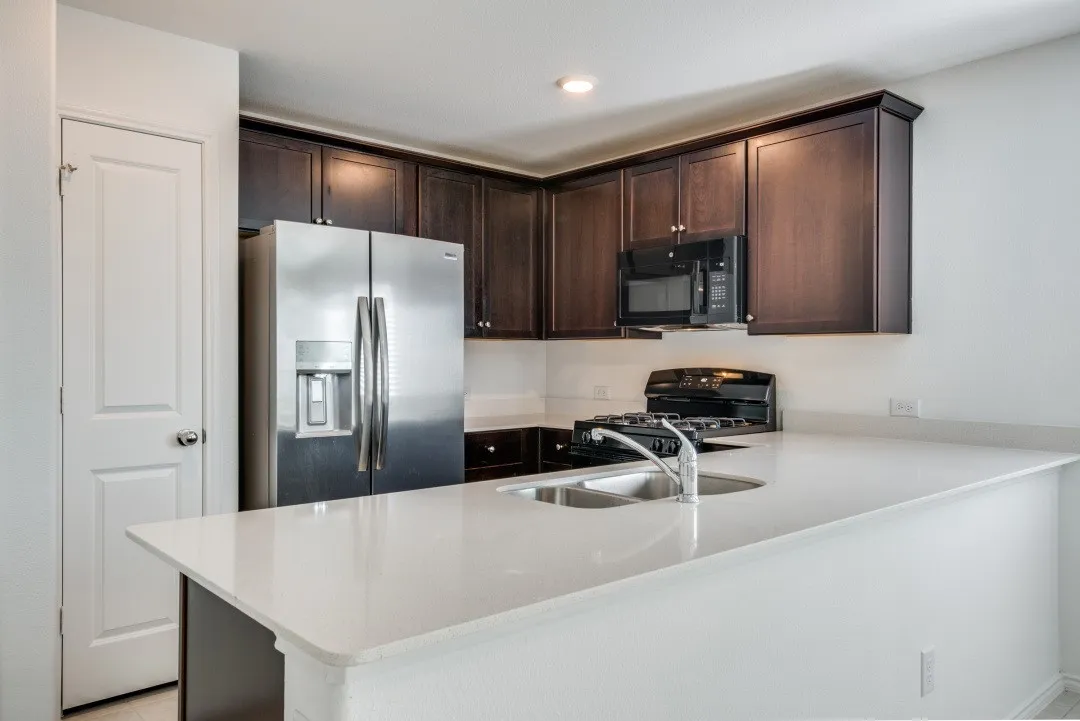 Single Family Residence For Rent in Collin County , 7516 Larson Lane, Mc Kinney, Texas 75071, 3 Bedroom, 2 Bathroom, 2 Garage spaces, 1,262 Sqft, built in 2022, mls#21387468, Real Estate Agent in Mc Kinney, Homes For Rent in Collin county, Homes For Rent in Mc Kinney, Realtor in Mc Kinney Texas, Real Estate Brokerage Independent Realty Texas, Luminita Cordes Realtor