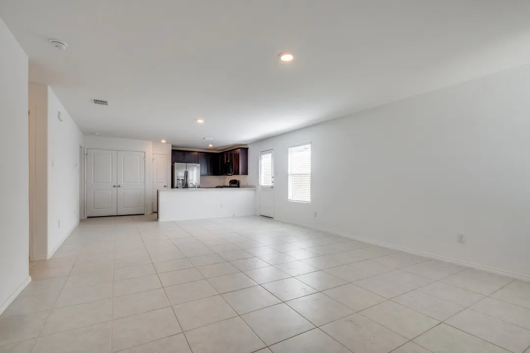 Single Family Residence For Rent in Collin County , 7516 Larson Lane, Mc Kinney, Texas 75071, 3 Bedroom, 2 Bathroom, 2 Garage spaces, 1,262 Sqft, built in 2022, mls#21387468, Real Estate Agent in Mc Kinney, Homes For Rent in Collin county, Homes For Rent in Mc Kinney, Realtor in Mc Kinney Texas, Real Estate Brokerage Independent Realty Texas, Luminita Cordes Realtor