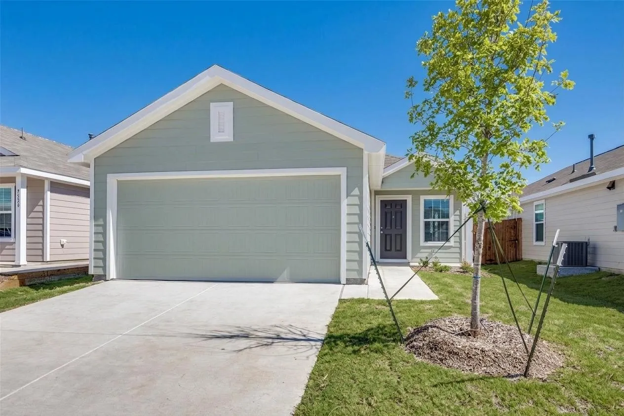 Single Family Residence For Rent in Collin County , 7516 Larson Lane, Mc Kinney, Texas 75071, 3 Bedroom, 2 Bathroom, 2 Garage spaces, 1,262 Sqft, built in 2022, mls#21387468, Real Estate Agent in Mc Kinney, Homes For Rent in Collin county, Homes For Rent in Mc Kinney, Realtor in Mc Kinney Texas, Real Estate Brokerage Independent Realty Texas, Luminita Cordes Realtor