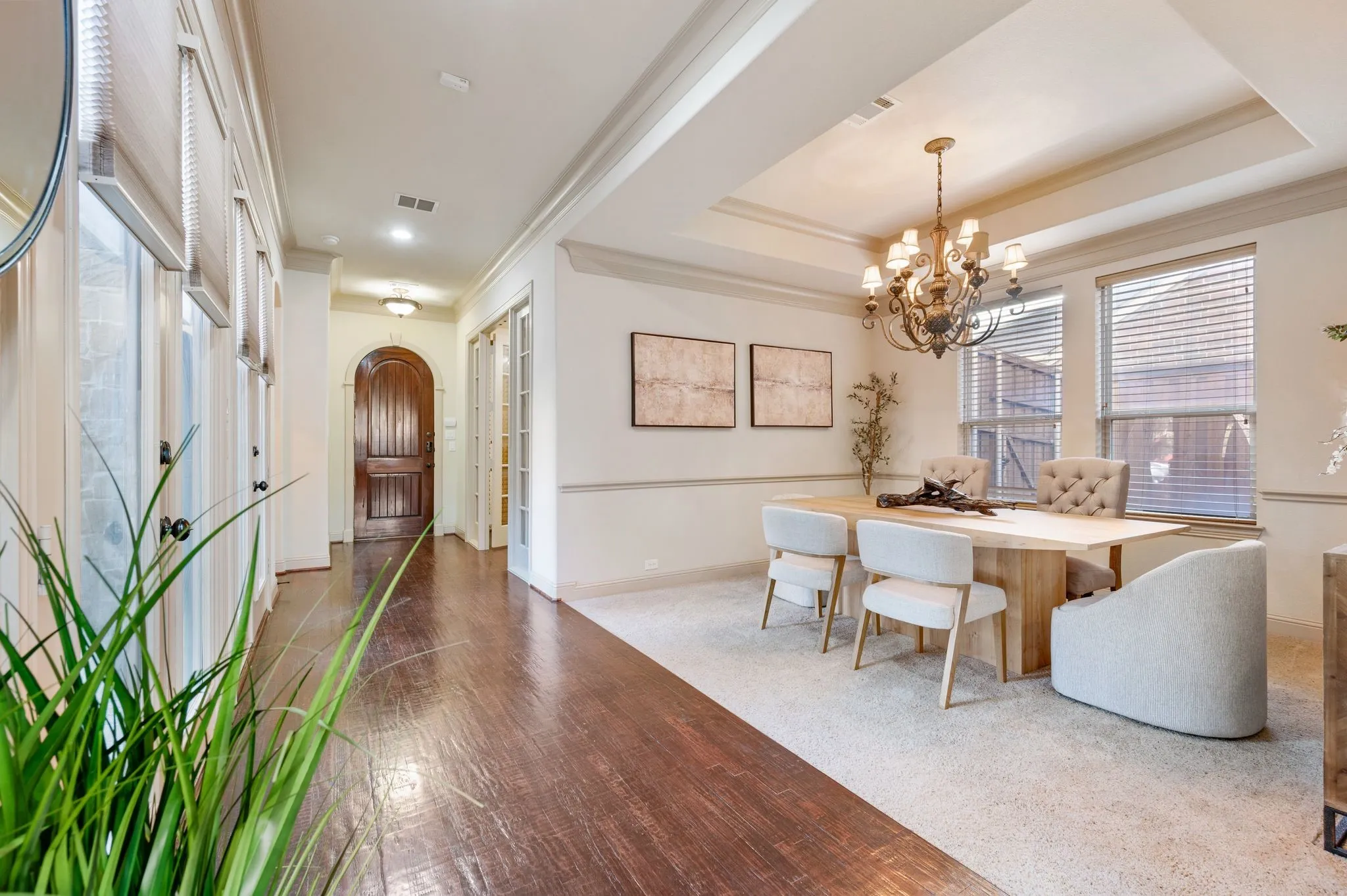 Single Family Residence For Rent in Tarrant County , 1010 Lost Valley Drive, Euless, Texas 76039, 5 Bedroom, 4 Bathroom, 3 Garage spaces, 4,199 Sqft, built in 2010, mls#21387824, Real Estate Agent in Euless, Homes For Rent in Tarrant county, Homes For Rent in Euless, Realtor in Euless Texas, Real Estate Brokerage Independent Realty Texas, Luminita Cordes Realtor