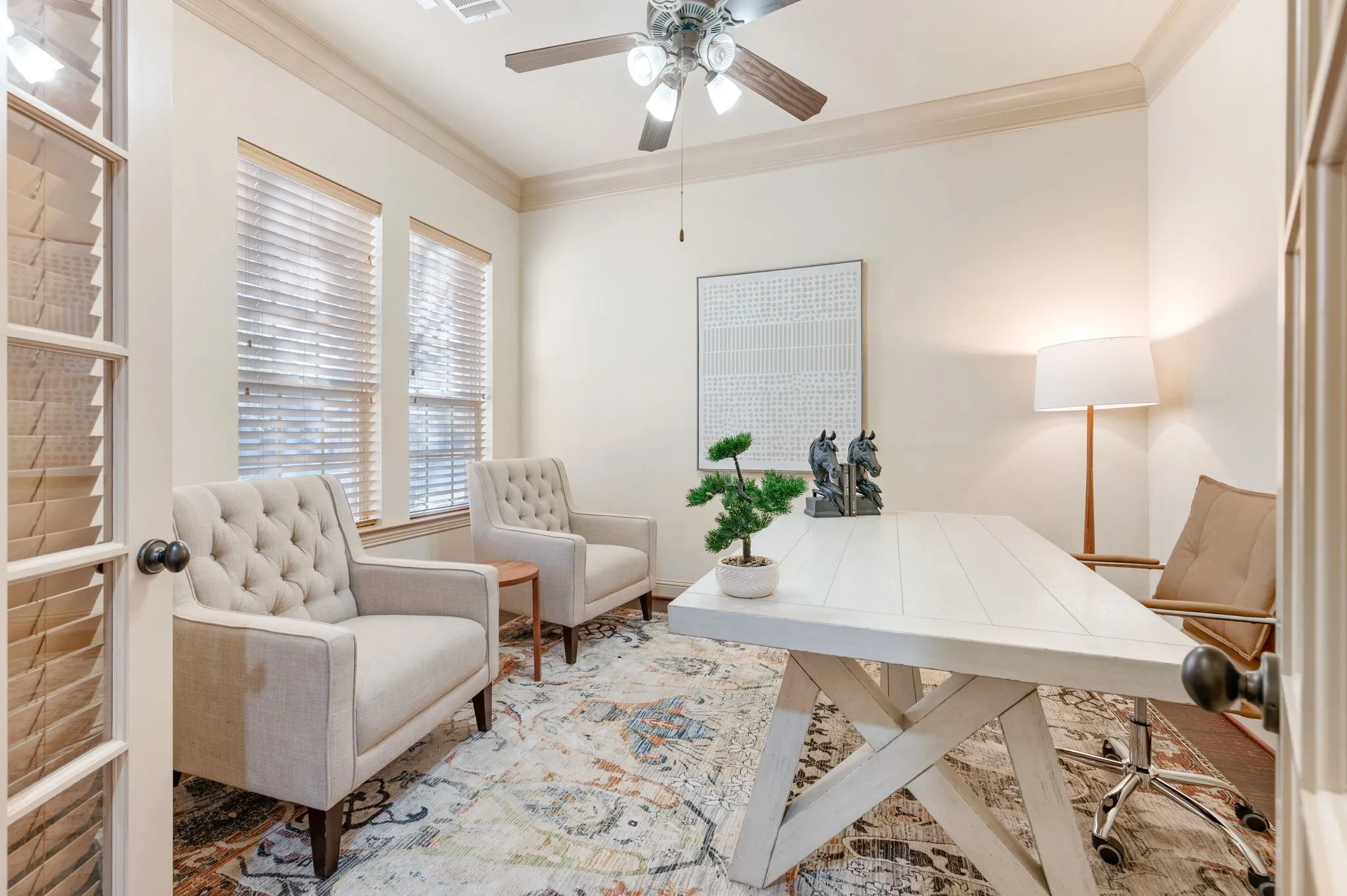 Single Family Residence For Rent in Tarrant County , 1010 Lost Valley Drive, Euless, Texas 76039, 5 Bedroom, 4 Bathroom, 3 Garage spaces, 4,199 Sqft, built in 2010, mls#21387824, Real Estate Agent in Euless, Homes For Rent in Tarrant county, Homes For Rent in Euless, Realtor in Euless Texas, Real Estate Brokerage Independent Realty Texas, Luminita Cordes Realtor