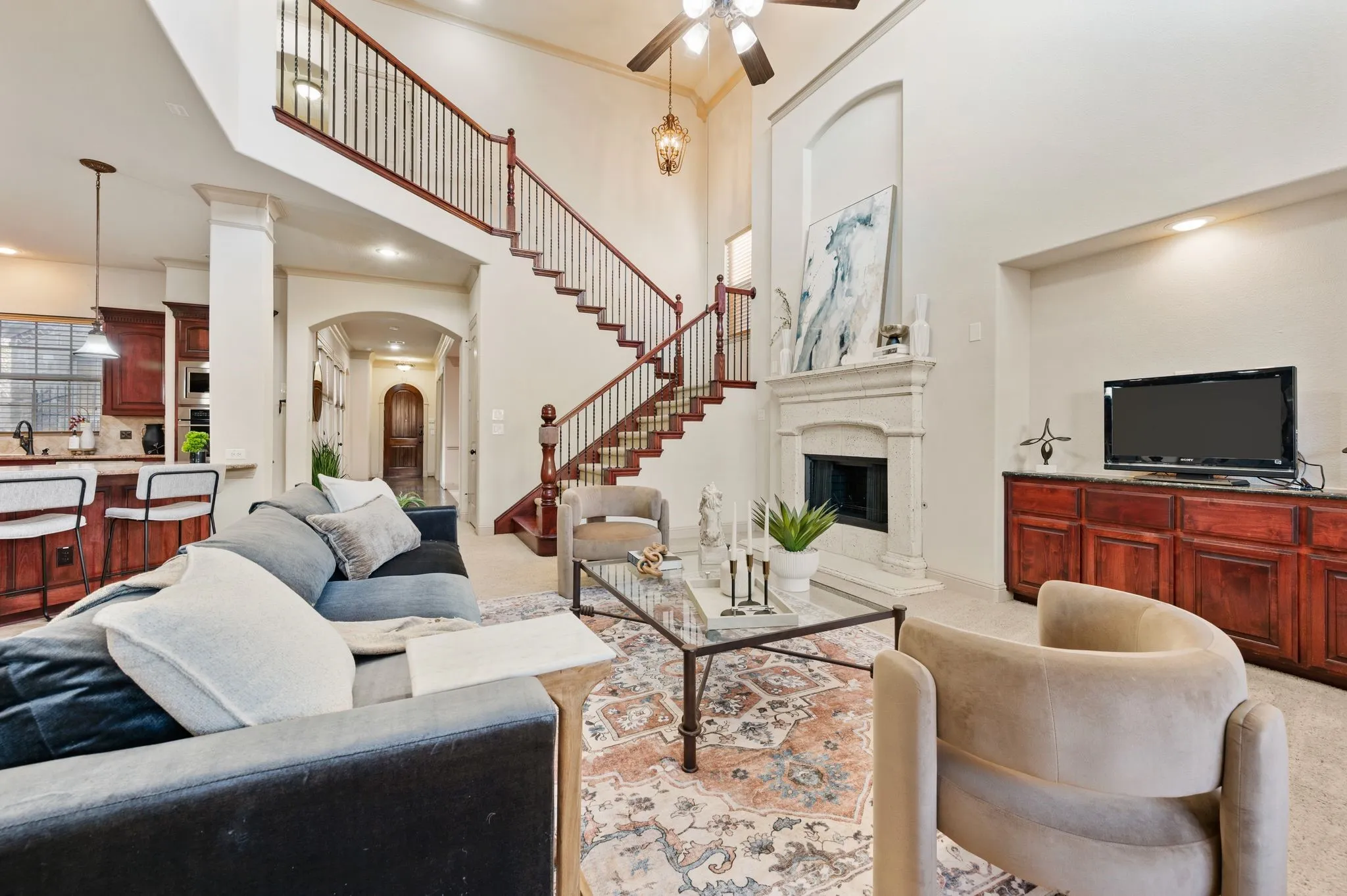 Single Family Residence For Rent in Tarrant County , 1010 Lost Valley Drive, Euless, Texas 76039, 5 Bedroom, 4 Bathroom, 3 Garage spaces, 4,199 Sqft, built in 2010, mls#21387824, Real Estate Agent in Euless, Homes For Rent in Tarrant county, Homes For Rent in Euless, Realtor in Euless Texas, Real Estate Brokerage Independent Realty Texas, Luminita Cordes Realtor