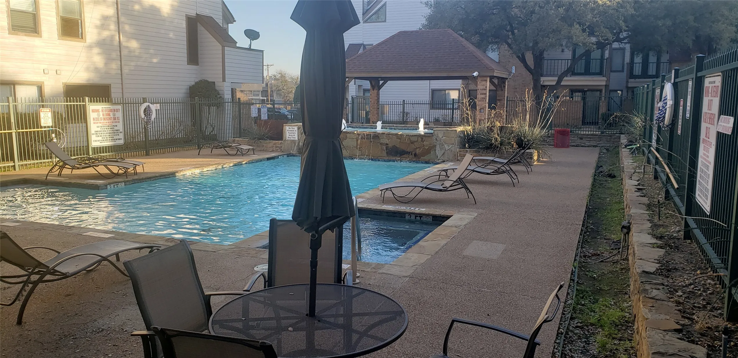 Condominium For Rent in Tarrant County , 2301 Basil Drive F305, Arlington, Texas 76006, 1 Bedroom, 1 Bathroom, Garage spaces, 486 Sqft, built in 1981, mls#21387840, Real Estate Agent in Arlington, Homes For Rent in Tarrant county, Homes For Rent in Arlington, Realtor in Arlington Texas, Real Estate Brokerage Independent Realty Texas, Luminita Cordes Realtor