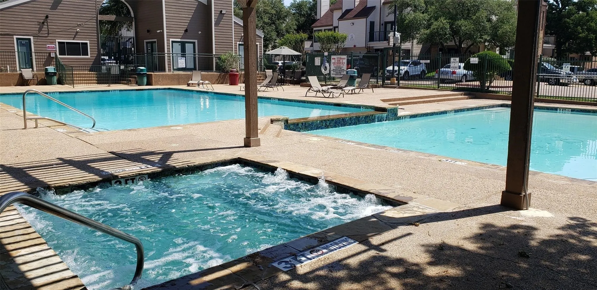 Condominium For Rent in Tarrant County , 2301 Basil Drive F305, Arlington, Texas 76006, 1 Bedroom, 1 Bathroom, Garage spaces, 486 Sqft, built in 1981, mls#21387840, Real Estate Agent in Arlington, Homes For Rent in Tarrant county, Homes For Rent in Arlington, Realtor in Arlington Texas, Real Estate Brokerage Independent Realty Texas, Luminita Cordes Realtor