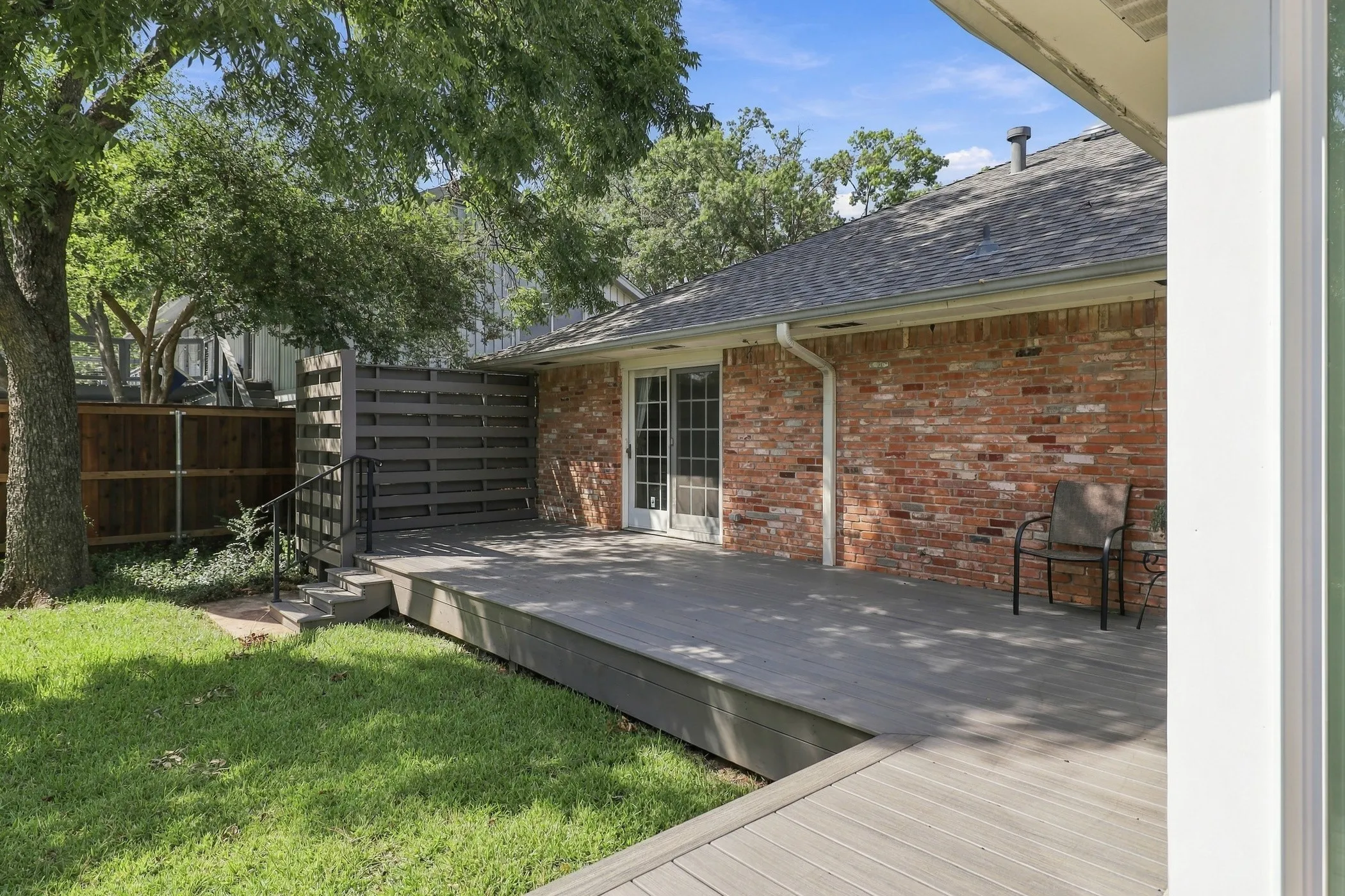 Single Family Residence For Sale in Tarrant County , 1710 Tennyson Drive, Arlington, Texas 76013, 4 Bedroom, 3 Bathroom, 2 Garage spaces, 2,710 Sqft, built in 1972, mls#21381878, Real Estate Agent in Arlington, Homes For Sale in Tarrant county, Homes For Sale in Arlington, Realtor in Arlington Texas, Real Estate Brokerage Independent Realty Texas, Luminita Cordes Realtor