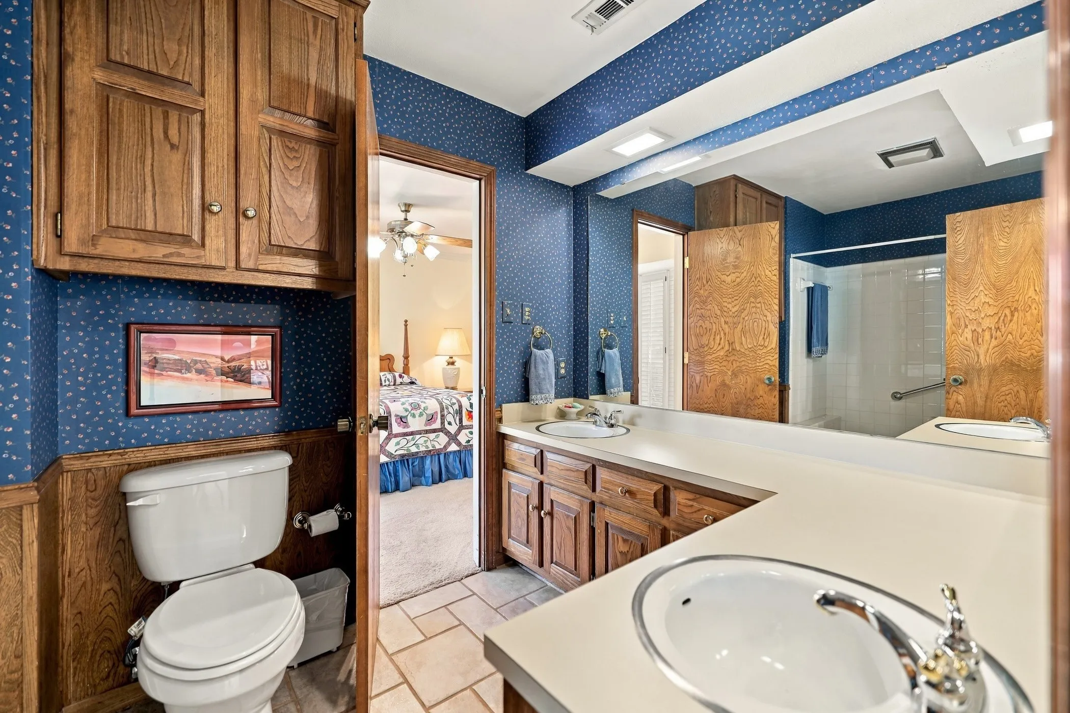 Single Family Residence For Sale in Tarrant County , 1710 Tennyson Drive, Arlington, Texas 76013, 4 Bedroom, 3 Bathroom, 2 Garage spaces, 2,710 Sqft, built in 1972, mls#21381878, Real Estate Agent in Arlington, Homes For Sale in Tarrant county, Homes For Sale in Arlington, Realtor in Arlington Texas, Real Estate Brokerage Independent Realty Texas, Luminita Cordes Realtor