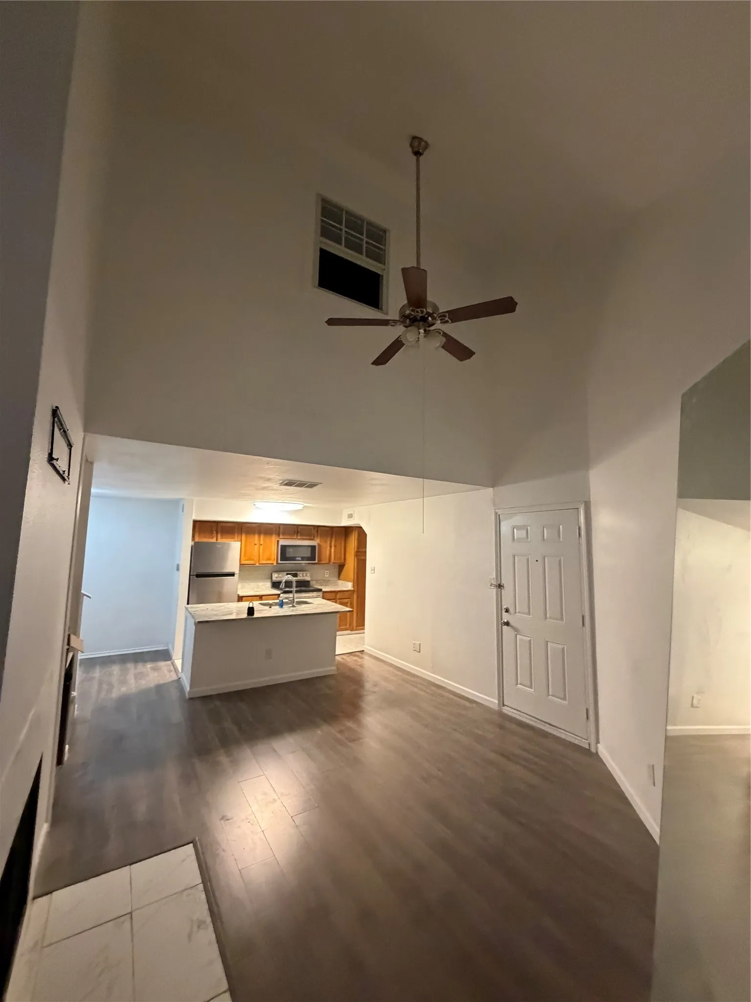 Condominium For Rent in Dallas County , 9805 Walnut Street 210, Dallas, Texas 75243, 2 Bedroom, 2 Bathroom, Garage spaces, 1,031 Sqft, built in 1981, mls#21385400, Real Estate Agent in Dallas, Homes For Rent in Dallas county, Homes For Rent in Dallas, Realtor in Dallas Texas, Real Estate Brokerage Independent Realty Texas, Luminita Cordes Realtor