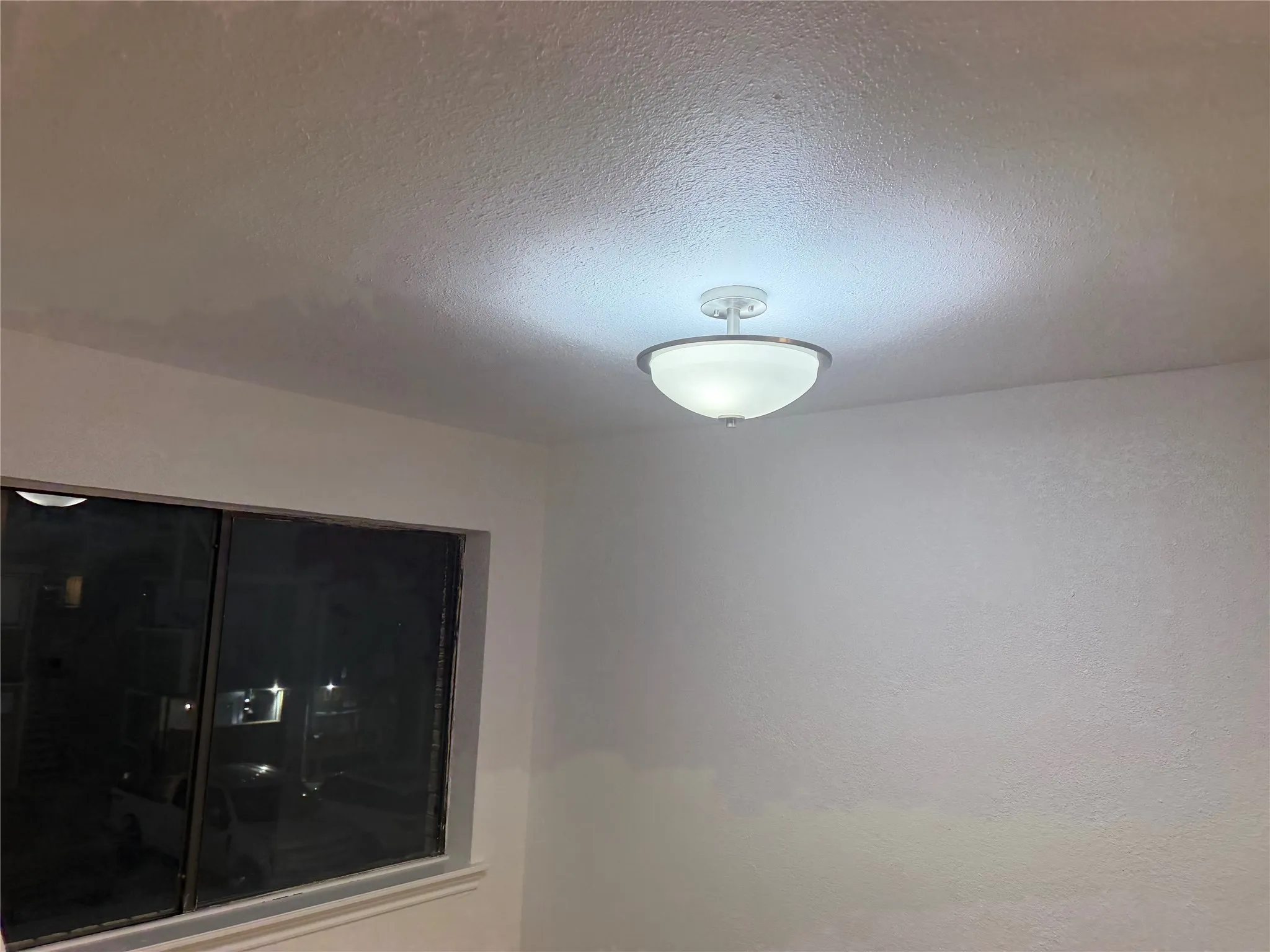 Condominium For Rent in Dallas County , 9805 Walnut Street 210, Dallas, Texas 75243, 2 Bedroom, 2 Bathroom, Garage spaces, 1,031 Sqft, built in 1981, mls#21385400, Real Estate Agent in Dallas, Homes For Rent in Dallas county, Homes For Rent in Dallas, Realtor in Dallas Texas, Real Estate Brokerage Independent Realty Texas, Luminita Cordes Realtor
