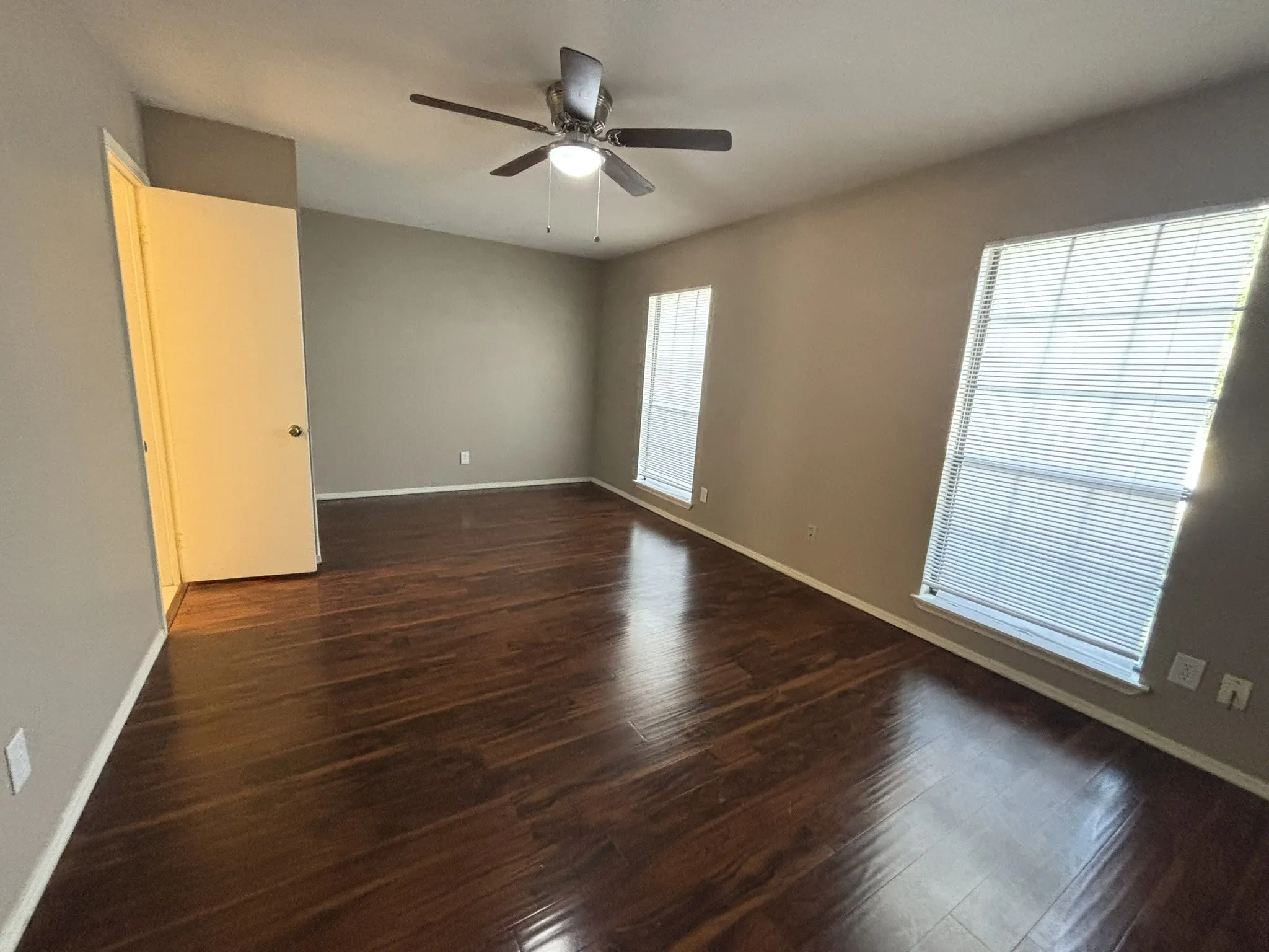 Single Family Residence For Rent in Denton County , 4121 Driscoll Drive, The Colony, Texas 75056, 4 Bedroom, 2 Bathroom, 2 Garage spaces, 1,492 Sqft, built in 1985, mls#21387850, Real Estate Agent in The Colony, Homes For Rent in Denton county, Homes For Rent in The Colony, Realtor in The Colony Texas, Real Estate Brokerage Independent Realty Texas, Luminita Cordes Realtor