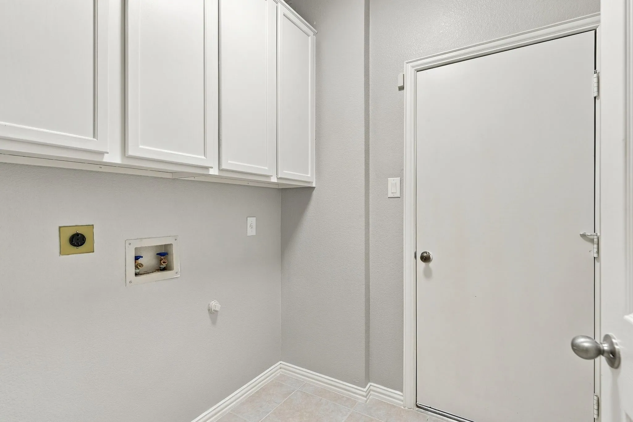 Single Family Residence For Sale in Denton County , 3105 Nighthawk Lane, Little Elm, Texas 75068, 3 Bedroom, 2 Bathroom, 2 Garage spaces, 2,127 Sqft, built in 2003, mls#21384737, Real Estate Agent in Little Elm, Homes For Sale in Denton county, Homes For Sale in Little Elm, Realtor in Little Elm Texas, Real Estate Brokerage Independent Realty Texas, Luminita Cordes Realtor