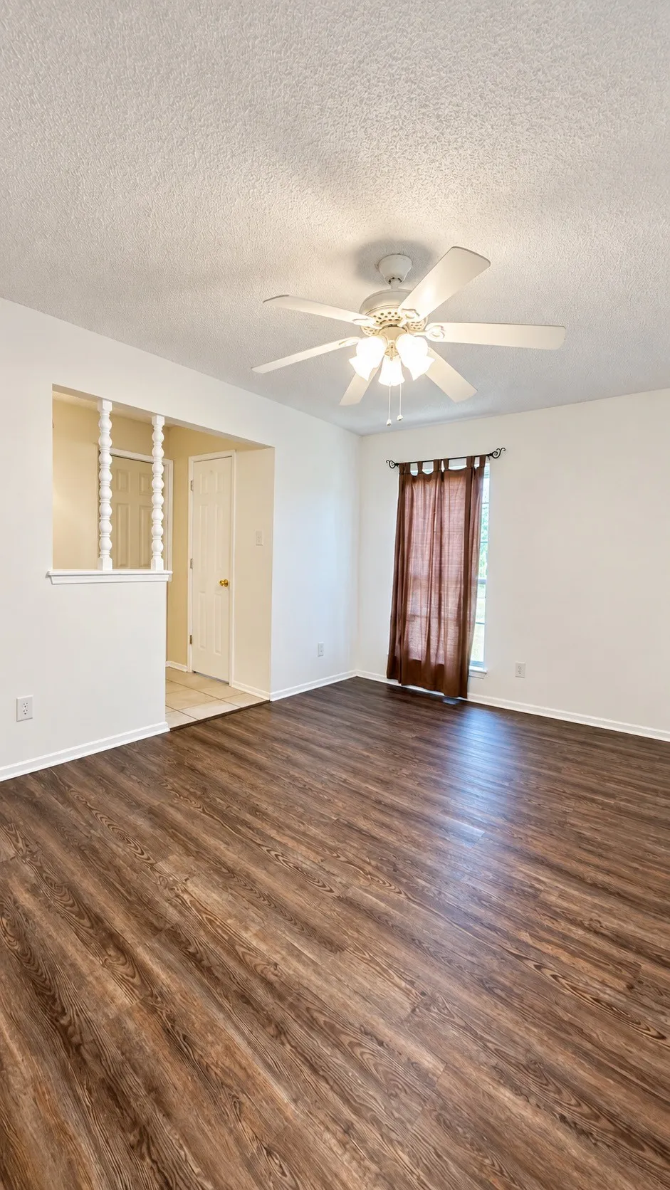 Single Family Residence For Rent in Tarrant County , 6432 Grasshopper Drive, Watauga, Texas 76148, 3 Bedroom, 2 Bathroom, 2 Garage spaces, 1,250 Sqft, built in 1982, mls#21386685, Real Estate Agent in Watauga, Homes For Rent in Tarrant county, Homes For Rent in Watauga, Realtor in Watauga Texas, Real Estate Brokerage Independent Realty Texas, Luminita Cordes Realtor