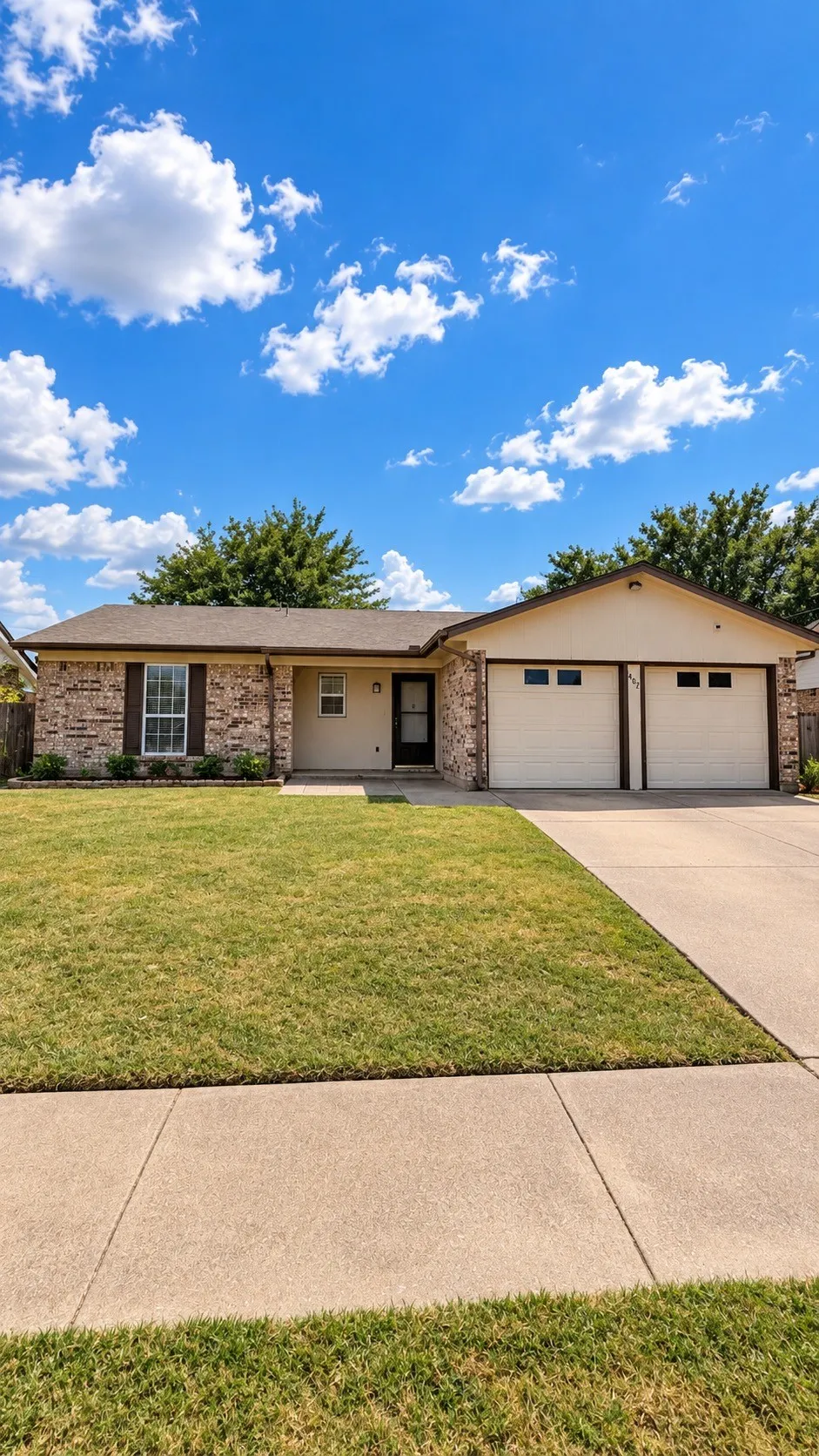 Single Family Residence For Rent in Tarrant County , 6432 Grasshopper Drive, Watauga, Texas 76148, 3 Bedroom, 2 Bathroom, 2 Garage spaces, 1,250 Sqft, built in 1982, mls#21386685, Real Estate Agent in Watauga, Homes For Rent in Tarrant county, Homes For Rent in Watauga, Realtor in Watauga Texas, Real Estate Brokerage Independent Realty Texas, Luminita Cordes Realtor