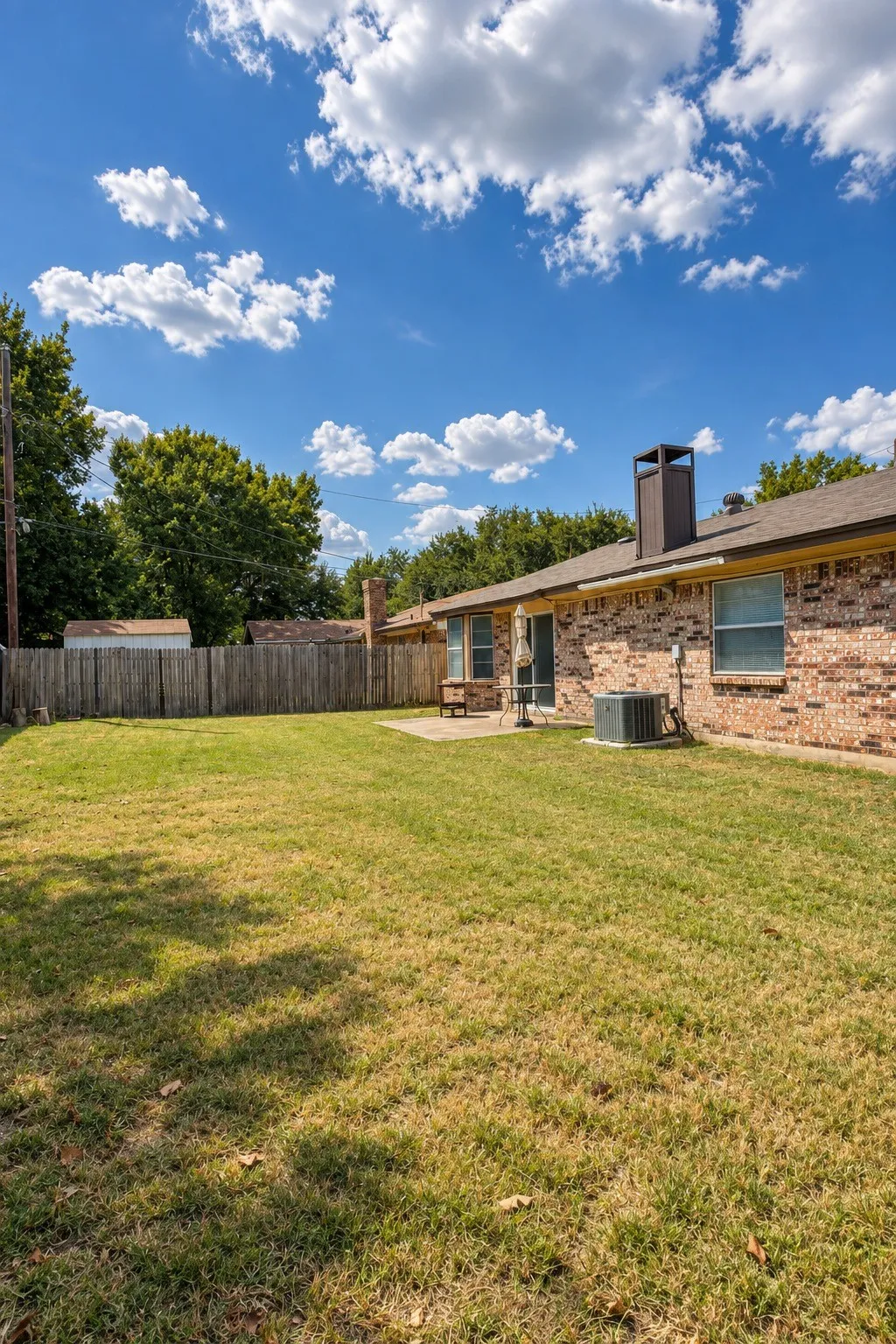 Single Family Residence For Rent in Tarrant County , 6432 Grasshopper Drive, Watauga, Texas 76148, 3 Bedroom, 2 Bathroom, 2 Garage spaces, 1,250 Sqft, built in 1982, mls#21386685, Real Estate Agent in Watauga, Homes For Rent in Tarrant county, Homes For Rent in Watauga, Realtor in Watauga Texas, Real Estate Brokerage Independent Realty Texas, Luminita Cordes Realtor