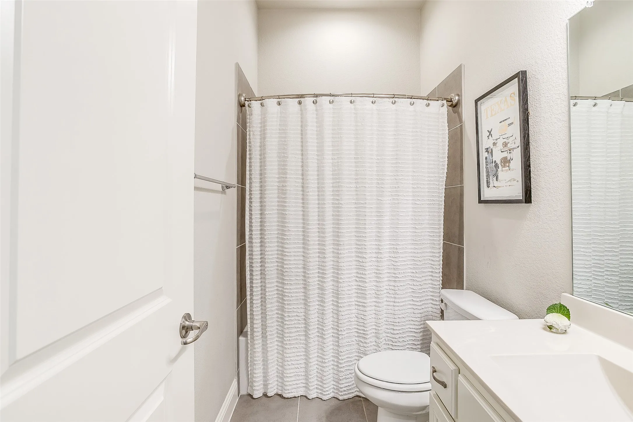 Single Family Residence For Rent in Denton County , 4204 Wilderness Pass, Fort Worth, Texas 76262, 3 Bedroom, 2 Bathroom, 2 Garage spaces, 2,202 Sqft, built in 2017, mls#21375779, Real Estate Agent in Fort Worth, Homes For Rent in Denton county, Homes For Rent in Fort Worth, Realtor in Fort Worth Texas, Real Estate Brokerage Independent Realty Texas, Luminita Cordes Realtor