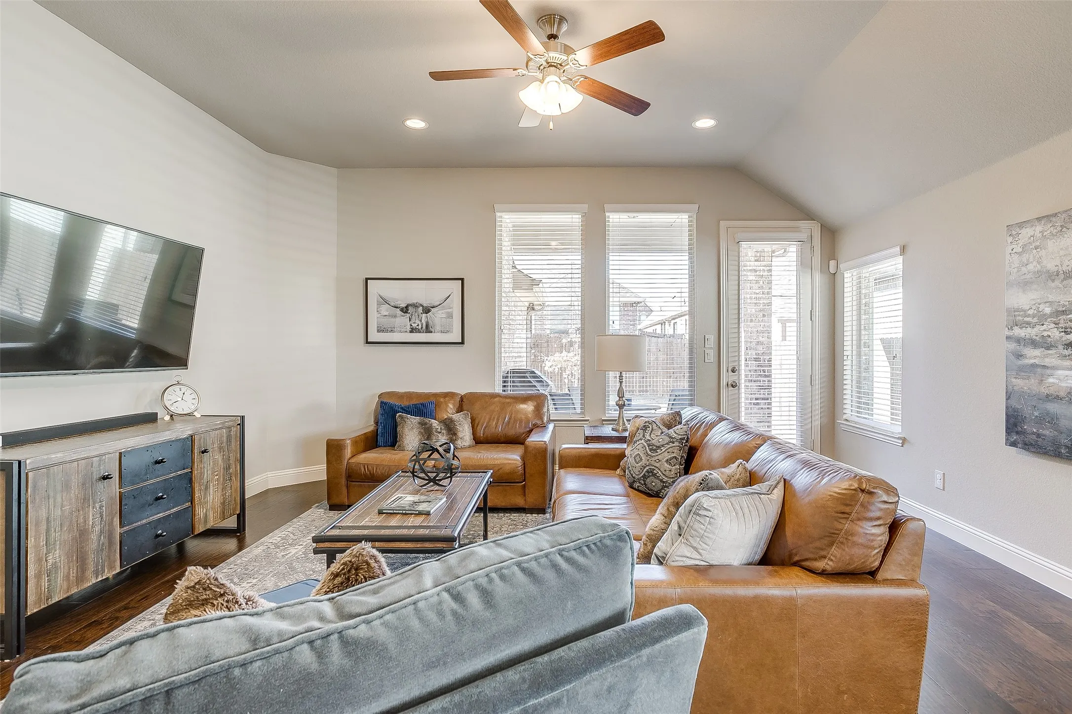 Single Family Residence For Rent in Denton County , 4204 Wilderness Pass, Fort Worth, Texas 76262, 3 Bedroom, 2 Bathroom, 2 Garage spaces, 2,202 Sqft, built in 2017, mls#21375779, Real Estate Agent in Fort Worth, Homes For Rent in Denton county, Homes For Rent in Fort Worth, Realtor in Fort Worth Texas, Real Estate Brokerage Independent Realty Texas, Luminita Cordes Realtor