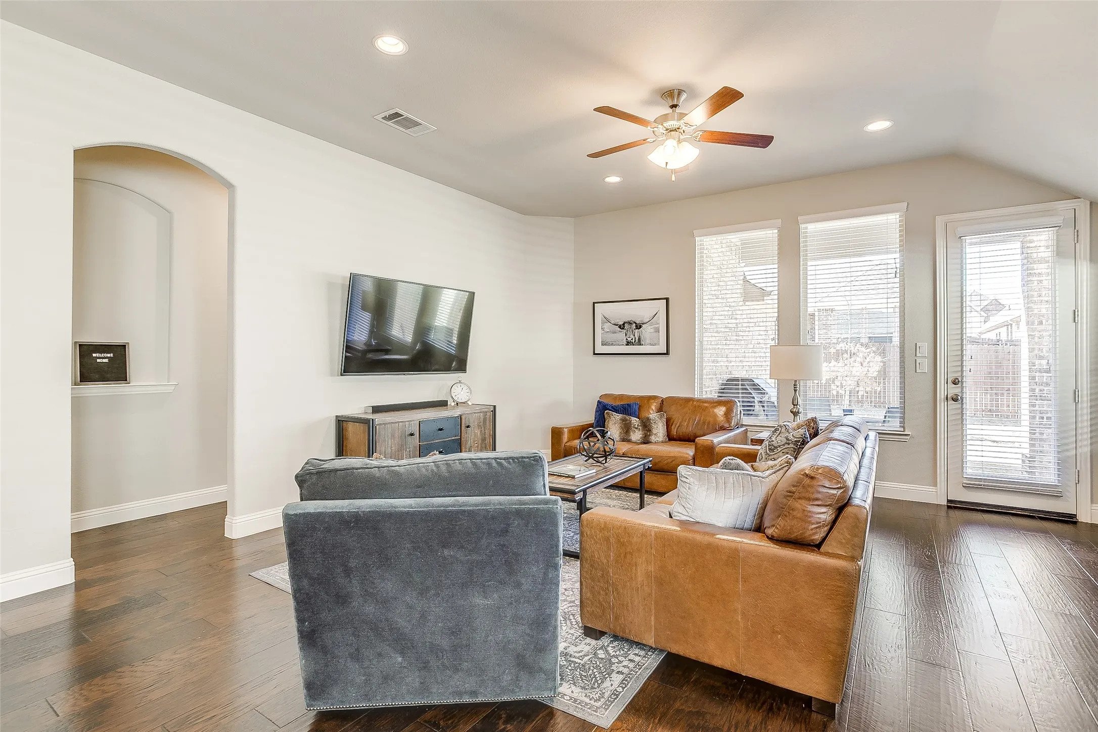 Single Family Residence For Rent in Denton County , 4204 Wilderness Pass, Fort Worth, Texas 76262, 3 Bedroom, 2 Bathroom, 2 Garage spaces, 2,202 Sqft, built in 2017, mls#21375779, Real Estate Agent in Fort Worth, Homes For Rent in Denton county, Homes For Rent in Fort Worth, Realtor in Fort Worth Texas, Real Estate Brokerage Independent Realty Texas, Luminita Cordes Realtor
