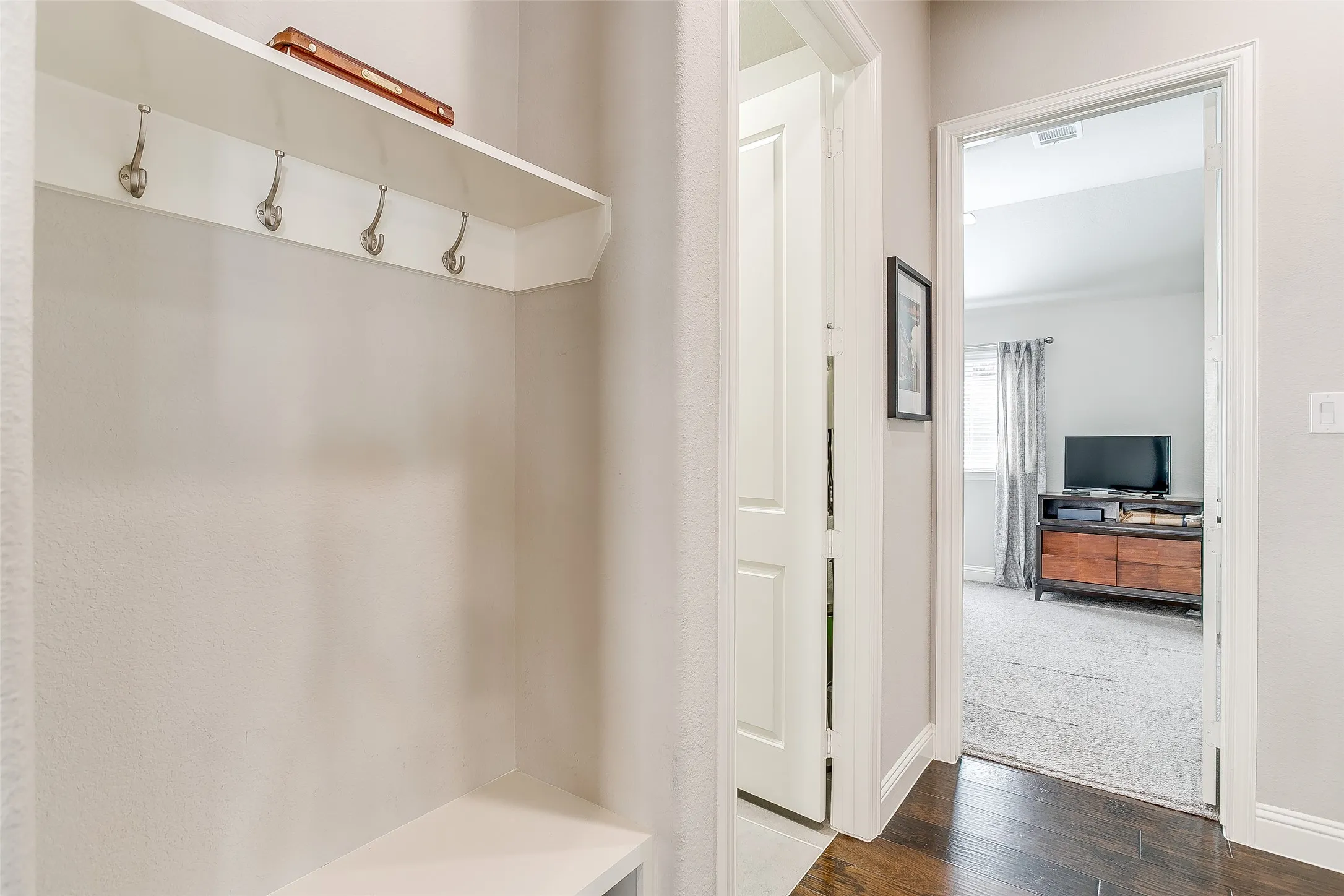 Single Family Residence For Rent in Denton County , 4204 Wilderness Pass, Fort Worth, Texas 76262, 3 Bedroom, 2 Bathroom, 2 Garage spaces, 2,202 Sqft, built in 2017, mls#21375779, Real Estate Agent in Fort Worth, Homes For Rent in Denton county, Homes For Rent in Fort Worth, Realtor in Fort Worth Texas, Real Estate Brokerage Independent Realty Texas, Luminita Cordes Realtor