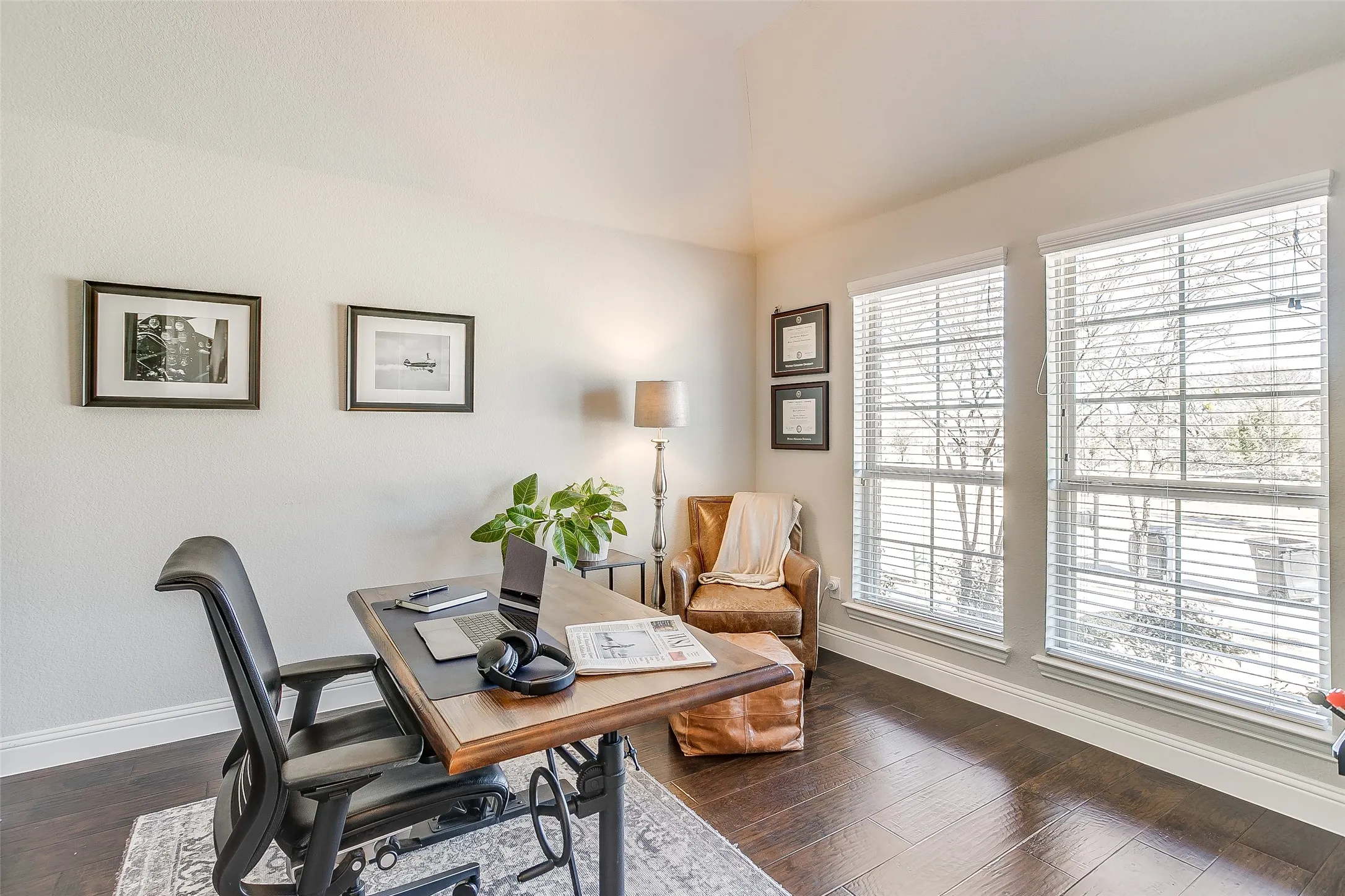Single Family Residence For Rent in Denton County , 4204 Wilderness Pass, Fort Worth, Texas 76262, 3 Bedroom, 2 Bathroom, 2 Garage spaces, 2,202 Sqft, built in 2017, mls#21375779, Real Estate Agent in Fort Worth, Homes For Rent in Denton county, Homes For Rent in Fort Worth, Realtor in Fort Worth Texas, Real Estate Brokerage Independent Realty Texas, Luminita Cordes Realtor