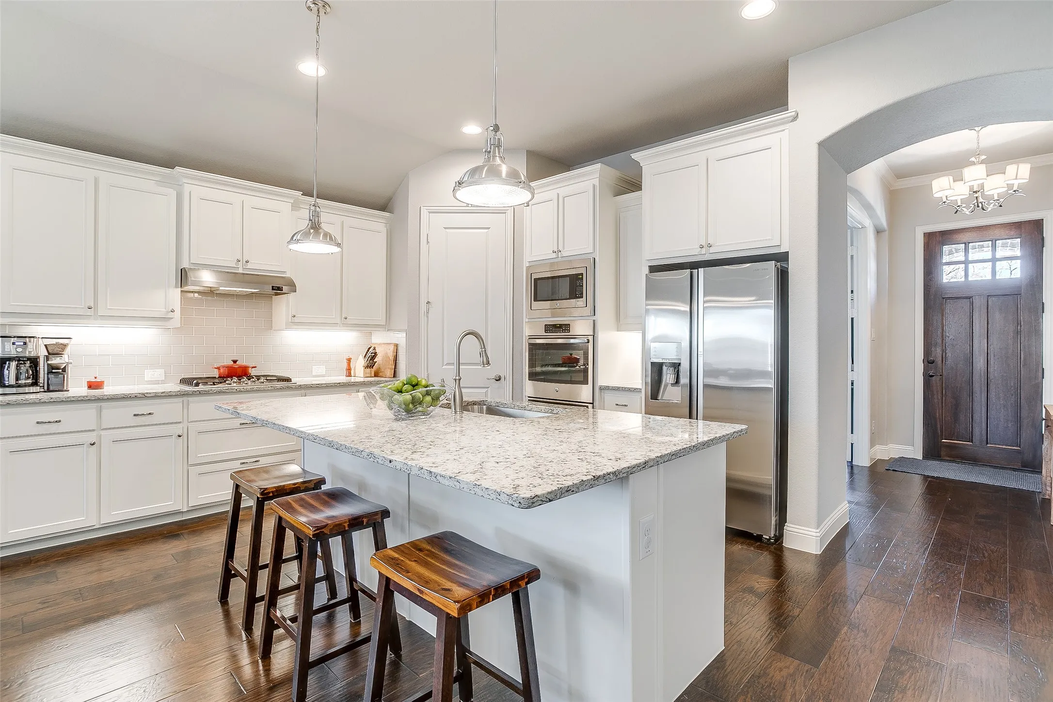 Single Family Residence For Rent in Denton County , 4204 Wilderness Pass, Fort Worth, Texas 76262, 3 Bedroom, 2 Bathroom, 2 Garage spaces, 2,202 Sqft, built in 2017, mls#21375779, Real Estate Agent in Fort Worth, Homes For Rent in Denton county, Homes For Rent in Fort Worth, Realtor in Fort Worth Texas, Real Estate Brokerage Independent Realty Texas, Luminita Cordes Realtor