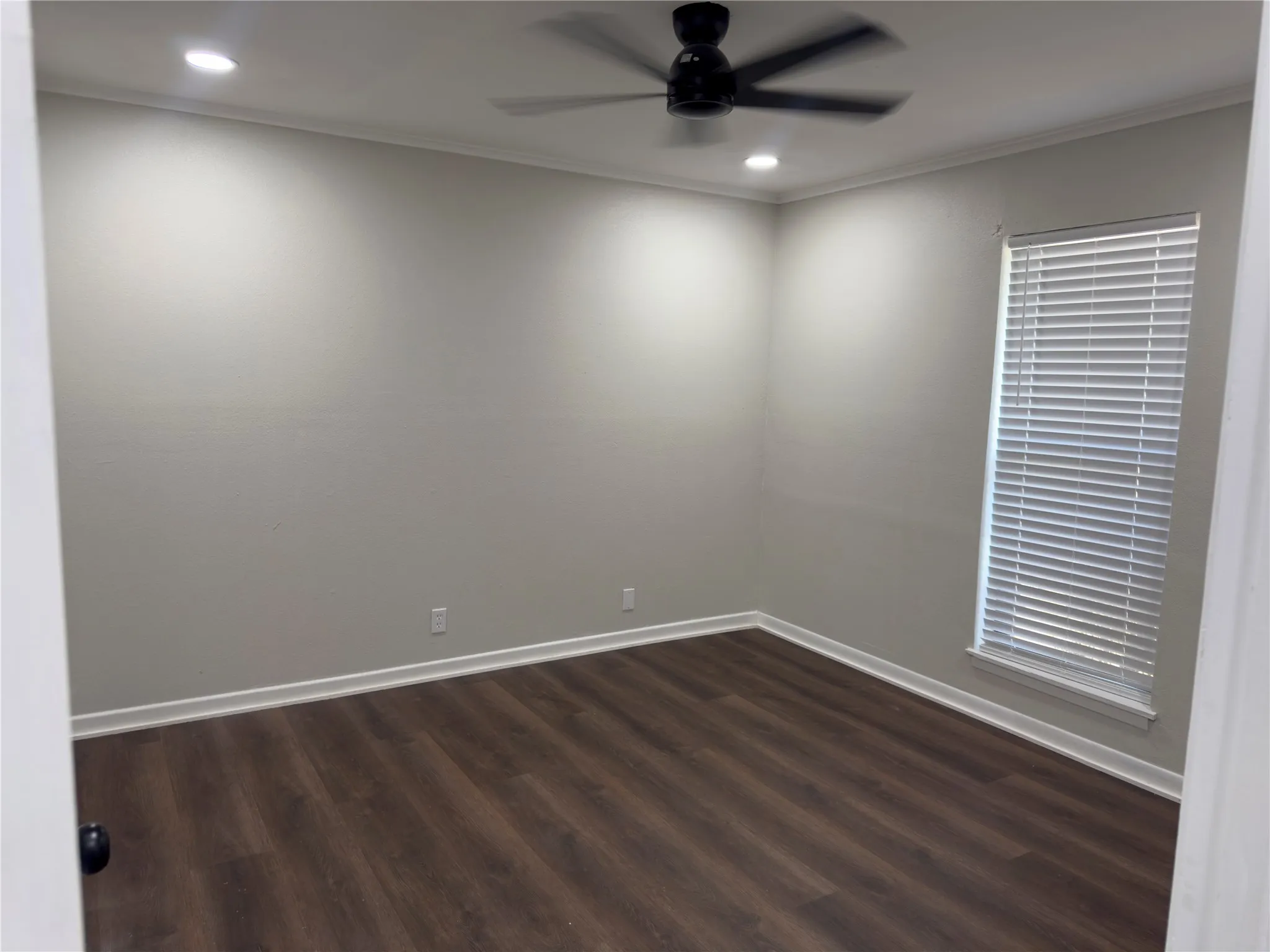 Single Family Residence For Rent in Henderson County , 209 Magnolia Lane, Chandler, Texas 75758, 3 Bedroom, 2 Bathroom, 2 Garage spaces, 1,795 Sqft, built in 1970, mls#21386548, Real Estate Agent in Chandler, Homes For Rent in Henderson county, Homes For Rent in Chandler, Realtor in Chandler Texas, Real Estate Brokerage Independent Realty Texas, Luminita Cordes Realtor