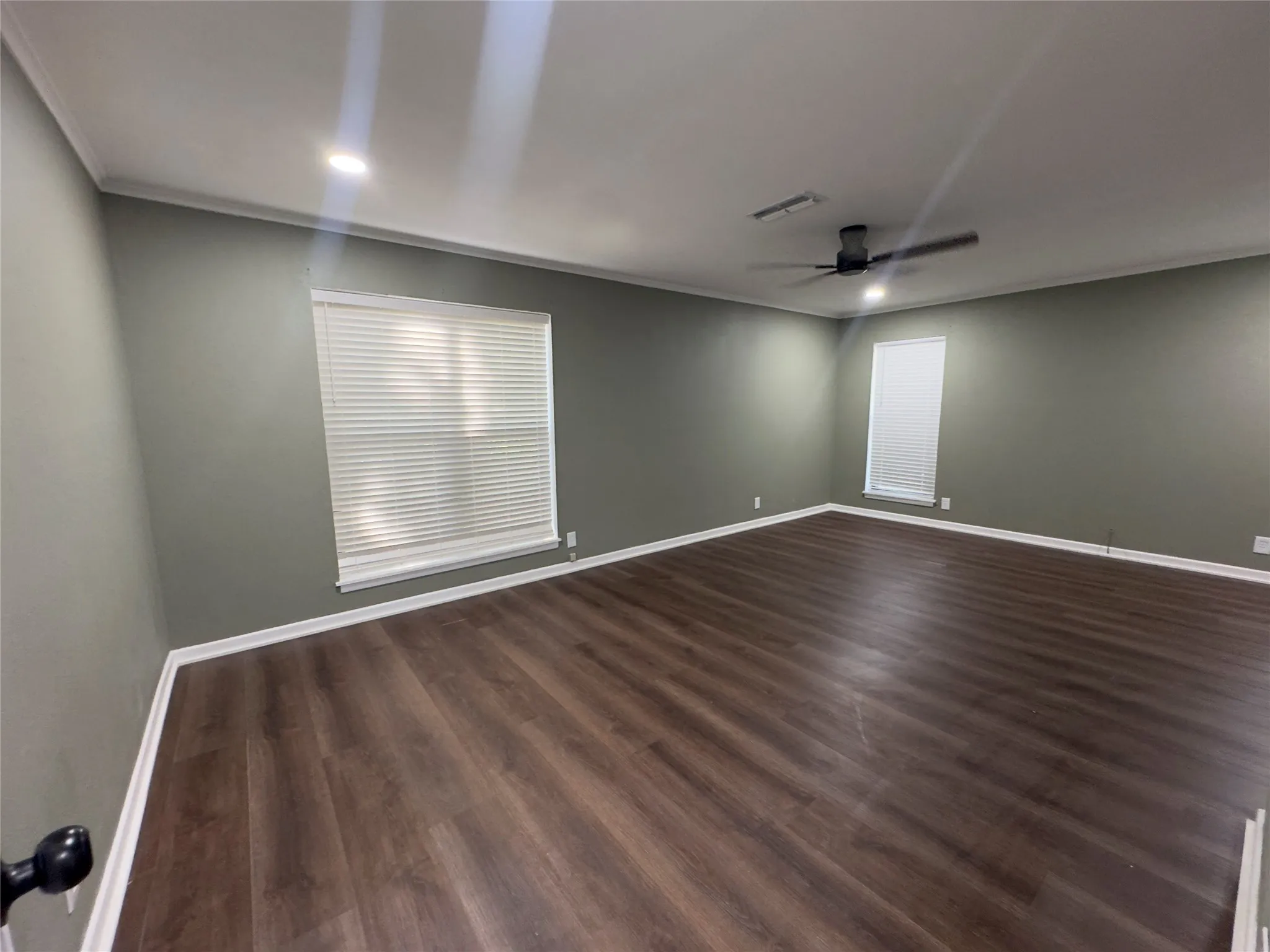 Single Family Residence For Rent in Henderson County , 209 Magnolia Lane, Chandler, Texas 75758, 3 Bedroom, 2 Bathroom, 2 Garage spaces, 1,795 Sqft, built in 1970, mls#21386548, Real Estate Agent in Chandler, Homes For Rent in Henderson county, Homes For Rent in Chandler, Realtor in Chandler Texas, Real Estate Brokerage Independent Realty Texas, Luminita Cordes Realtor