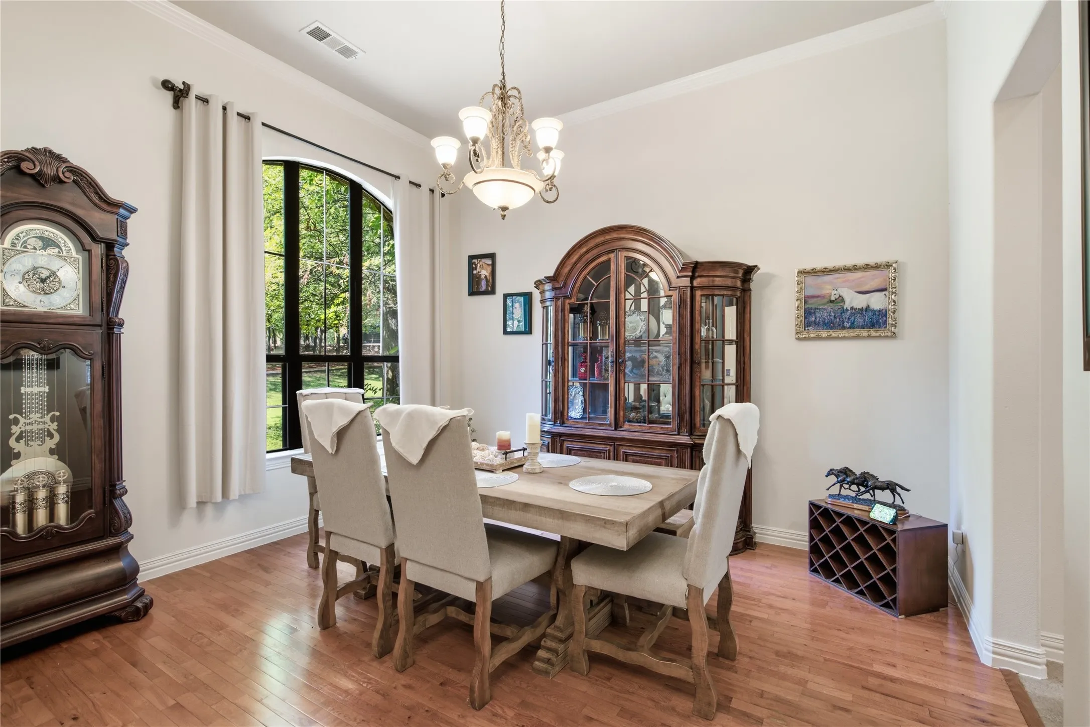 Single Family Residence For Sale in Denton County , 2050 E Oak Shores Drive, Cross Roads, Texas 76227, 5 Bedroom, 3 Bathroom, 3 Garage spaces, 4,505 Sqft, built in 2007, mls#21387682, Real Estate Agent in Cross Roads, Homes For Sale in Denton county, Homes For Sale in Cross Roads, Realtor in Cross Roads Texas, Real Estate Brokerage Independent Realty Texas, Luminita Cordes Realtor