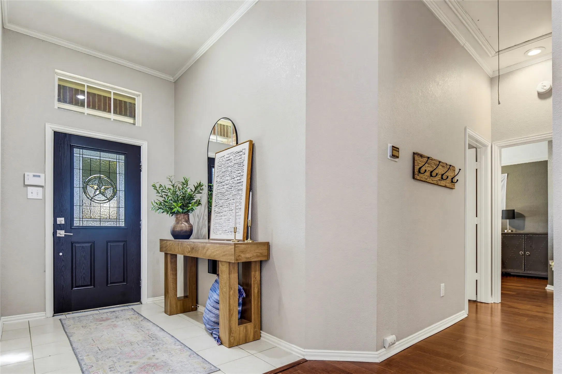 Single Family Residence For Sale in Denton County , 8745 Turnberry Drive, Frisco, Texas 75036, 3 Bedroom, 2 Bathroom, 2 Garage spaces, 2,015 Sqft, built in 2000, mls#21386361, Real Estate Agent in Frisco, Homes For Sale in Denton county, Homes For Sale in Frisco, Realtor in Frisco Texas, Real Estate Brokerage Independent Realty Texas, Luminita Cordes Realtor