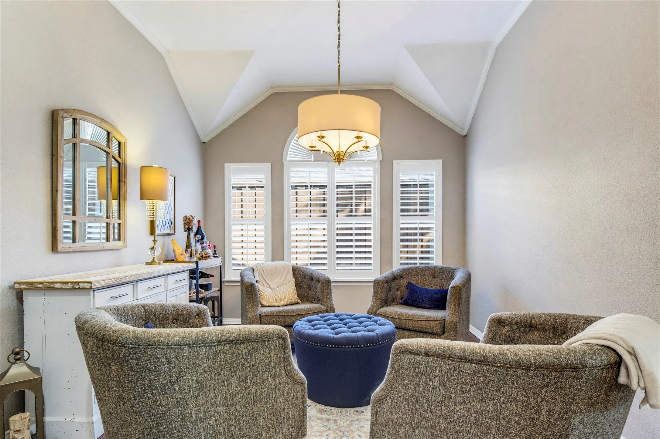 Single Family Residence For Sale in Denton County , 8745 Turnberry Drive, Frisco, Texas 75036, 3 Bedroom, 2 Bathroom, 2 Garage spaces, 2,015 Sqft, built in 2000, mls#21386361, Real Estate Agent in Frisco, Homes For Sale in Denton county, Homes For Sale in Frisco, Realtor in Frisco Texas, Real Estate Brokerage Independent Realty Texas, Luminita Cordes Realtor
