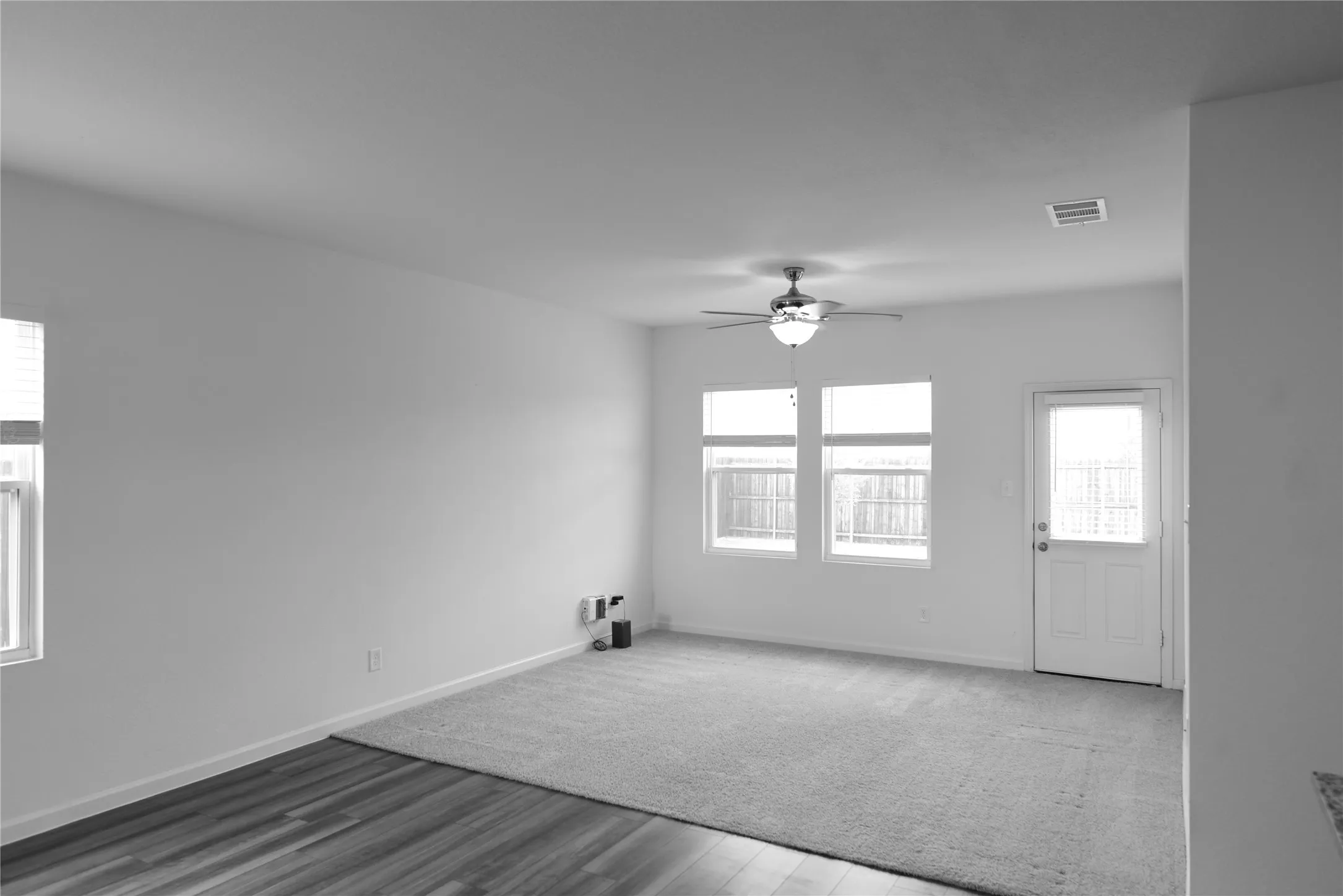 Single Family Residence For Rent in Collin County , 833 Lexington Lane, Josephine, Texas 75173, 3 Bedroom, 2 Bathroom, 2 Garage spaces, 1,468 Sqft, built in 2024, mls#21387859, Real Estate Agent in Josephine, Homes For Rent in Collin county, Homes For Rent in Josephine, Realtor in Josephine Texas, Real Estate Brokerage Independent Realty Texas, Luminita Cordes Realtor