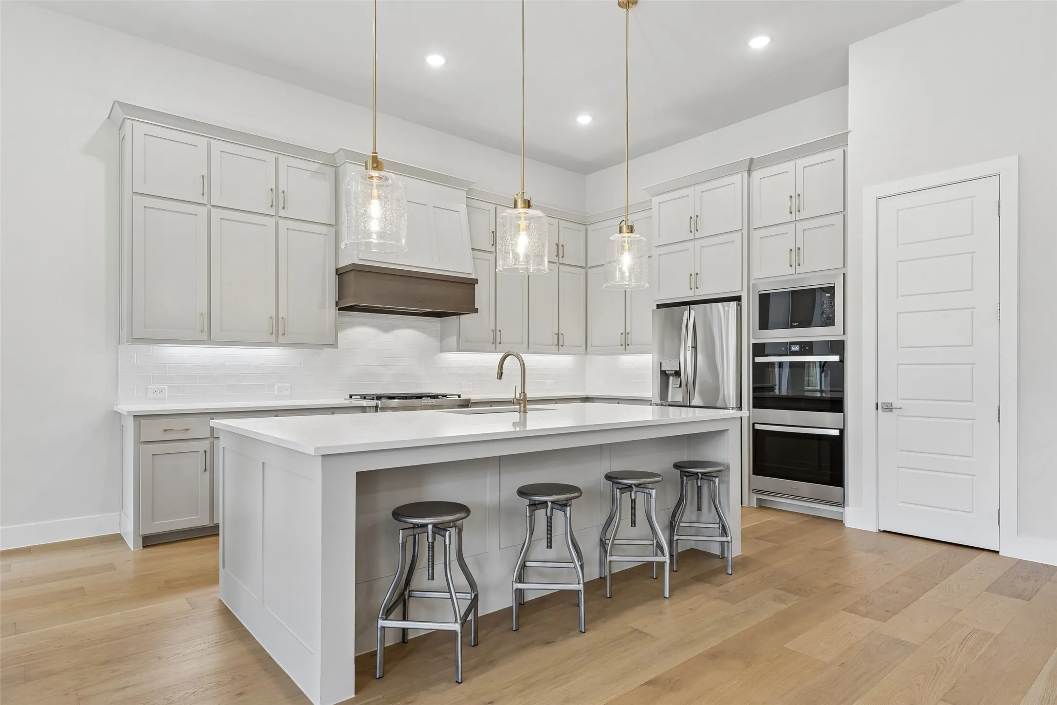 Single Family Residence For Sale in Denton County , 4208 Sunrise Lane, Celina, Texas 75078, 4 Bedroom, 5 Bathroom, 3 Garage spaces, 3,655 Sqft, built in 2024, mls#21387864, Real Estate Agent in Celina, Homes For Sale in Denton county, Homes For Sale in Celina, Realtor in Celina Texas, Real Estate Brokerage Independent Realty Texas, Luminita Cordes Realtor