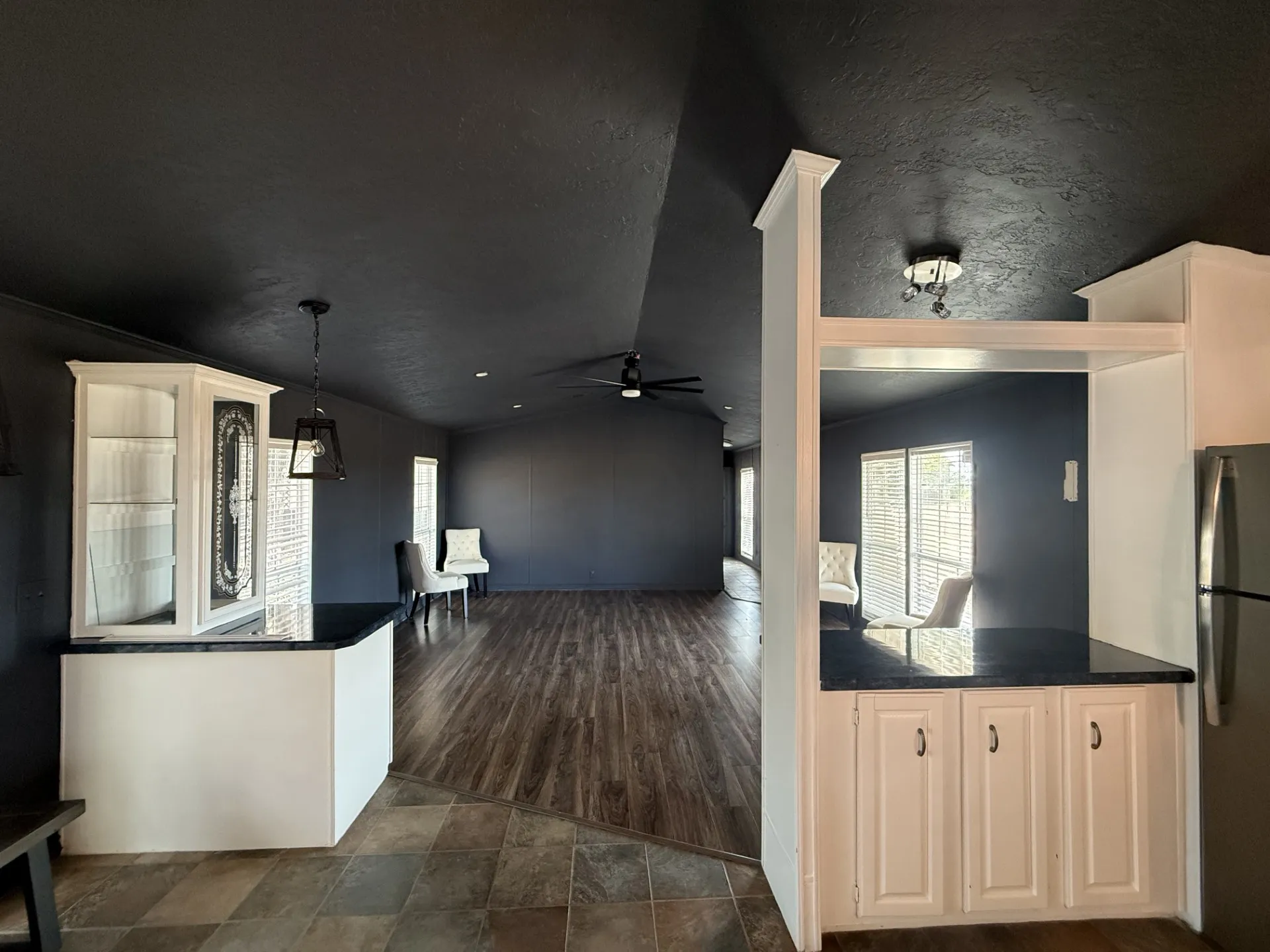 Mobile Home For Sale in Wise County , 986 County Road 1785, Sunset, Texas 76270, 3 Bedroom, 2 Bathroom, 4 Garage spaces, 1,440 Sqft, built in 1992, mls#21387869, Real Estate Agent in Sunset, Homes For Sale in Wise county, Homes For Sale in Sunset, Realtor in Sunset Texas, Real Estate Brokerage Independent Realty Texas, Luminita Cordes Realtor