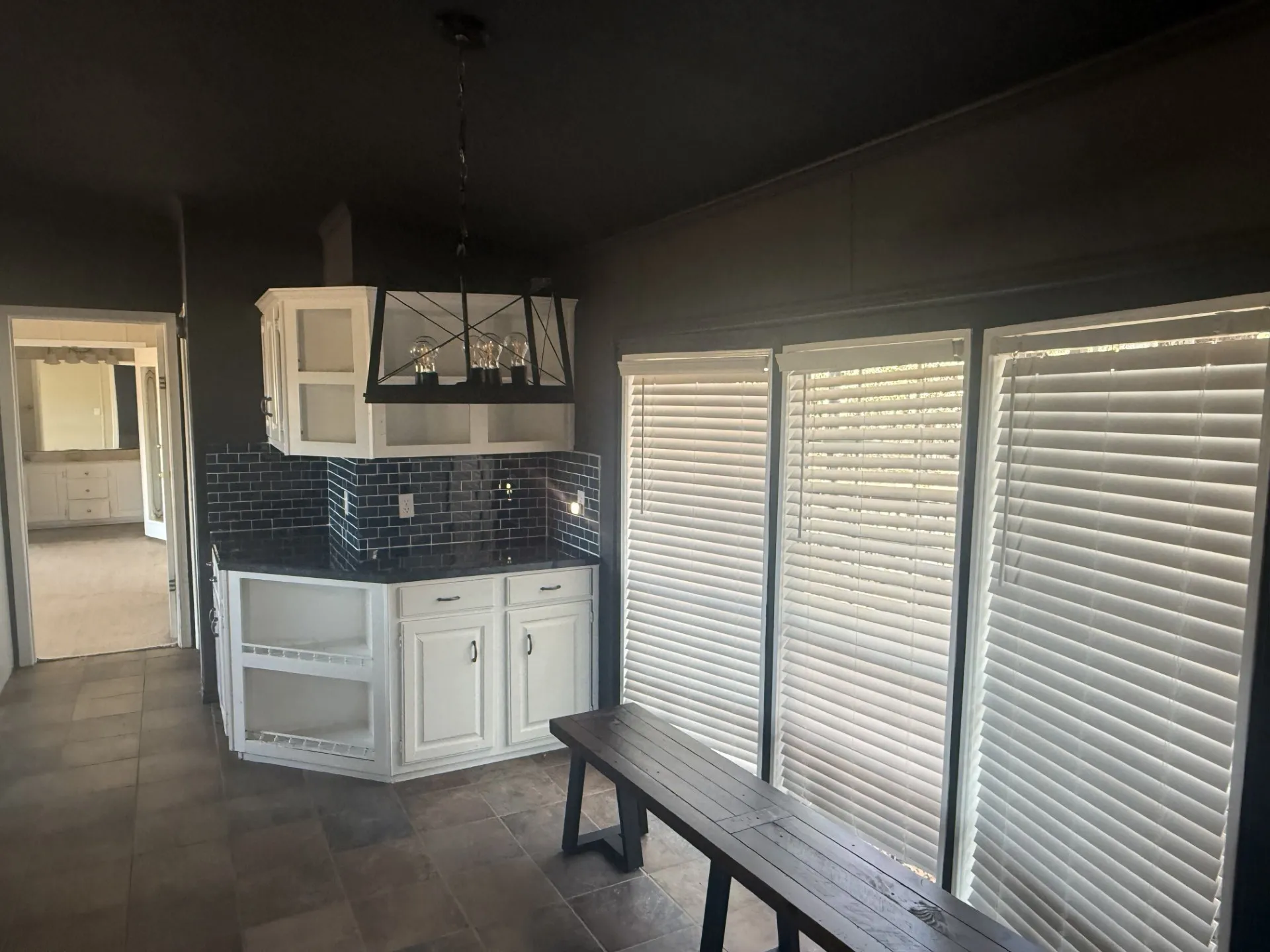 Mobile Home For Sale in Wise County , 986 County Road 1785, Sunset, Texas 76270, 3 Bedroom, 2 Bathroom, 4 Garage spaces, 1,440 Sqft, built in 1992, mls#21387869, Real Estate Agent in Sunset, Homes For Sale in Wise county, Homes For Sale in Sunset, Realtor in Sunset Texas, Real Estate Brokerage Independent Realty Texas, Luminita Cordes Realtor