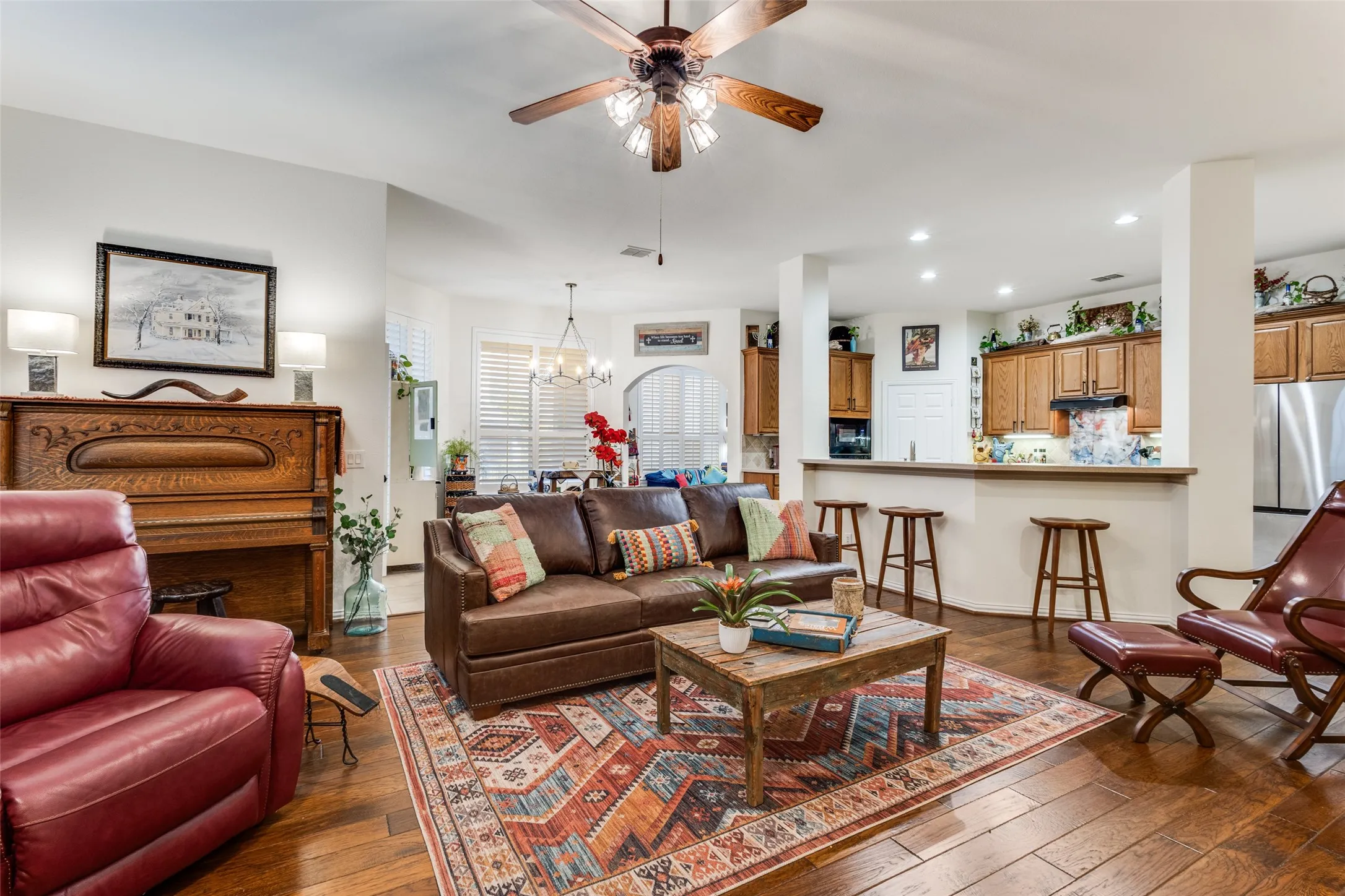 Single Family Residence For Sale in Collin County , 1377 Ranch House Drive, Fairview, Texas 75069, 2 Bedroom, 3 Bathroom, 2 Garage spaces, 2,675 Sqft, built in 2004, mls#21385800, Real Estate Agent in Fairview, Homes For Sale in Collin county, Homes For Sale in Fairview, Realtor in Fairview Texas, Real Estate Brokerage Independent Realty Texas, Luminita Cordes Realtor