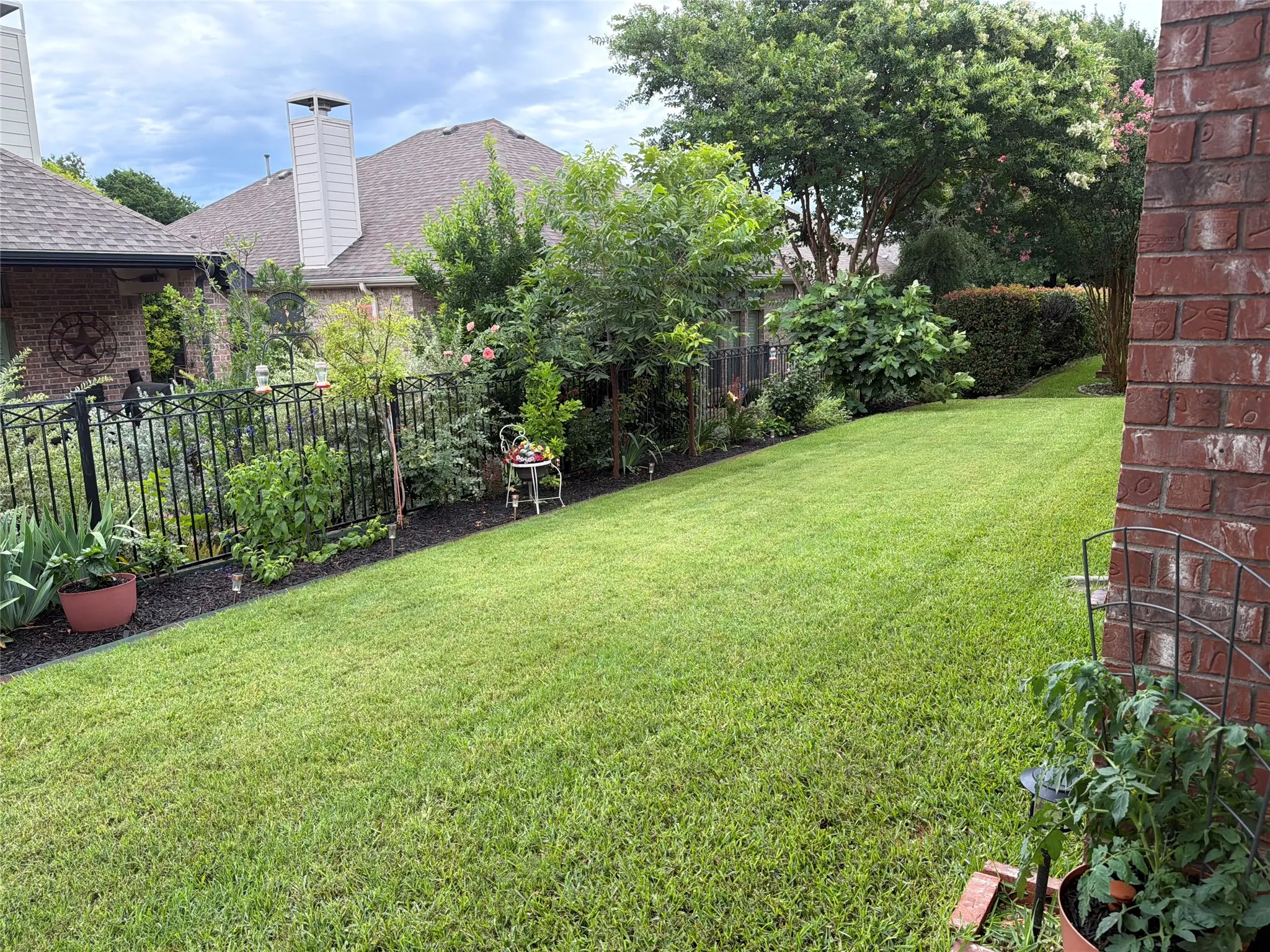 Single Family Residence For Sale in Collin County , 1377 Ranch House Drive, Fairview, Texas 75069, 2 Bedroom, 3 Bathroom, 2 Garage spaces, 2,675 Sqft, built in 2004, mls#21385800, Real Estate Agent in Fairview, Homes For Sale in Collin county, Homes For Sale in Fairview, Realtor in Fairview Texas, Real Estate Brokerage Independent Realty Texas, Luminita Cordes Realtor