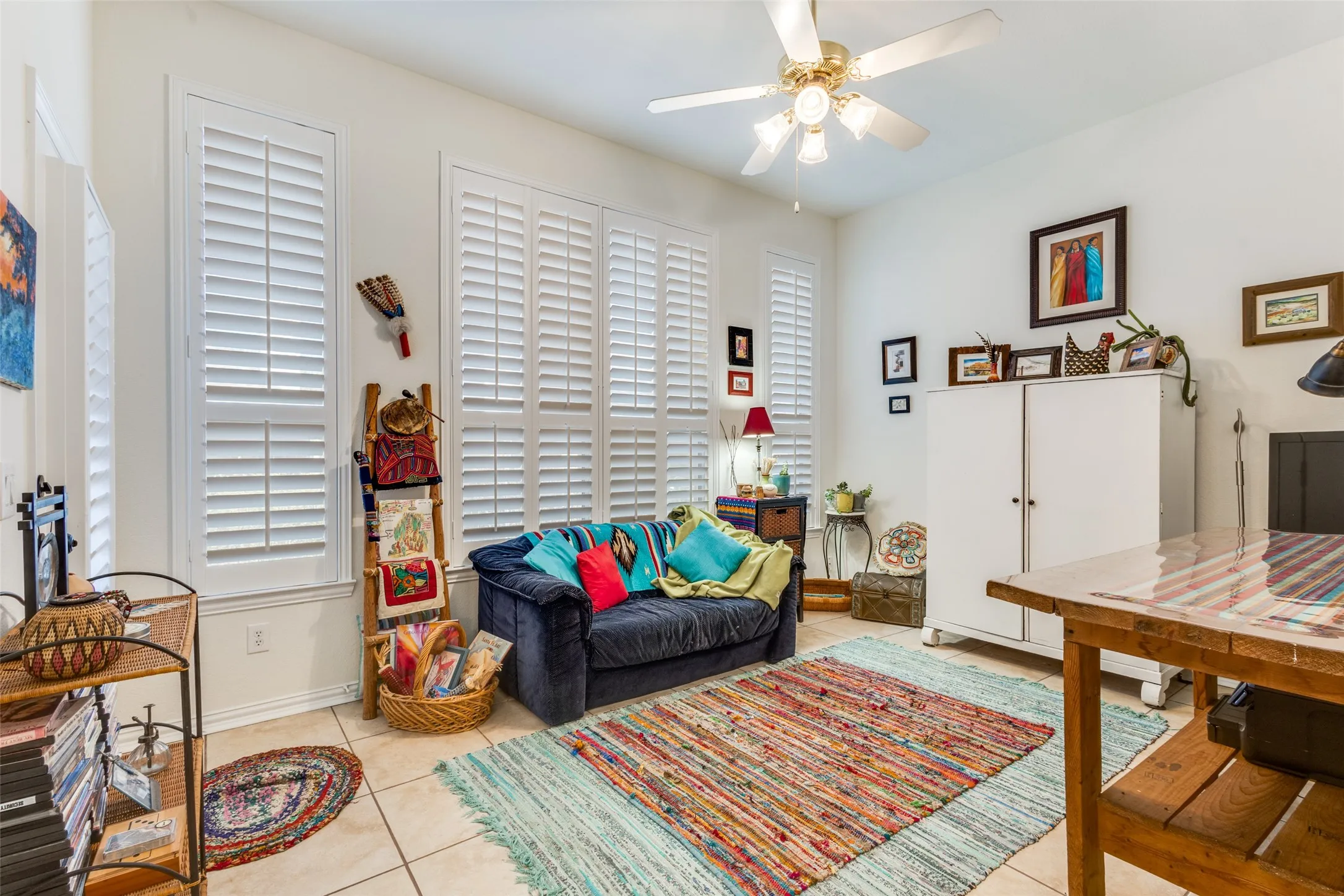 off the breakfast area (floor plan shows sitting room)